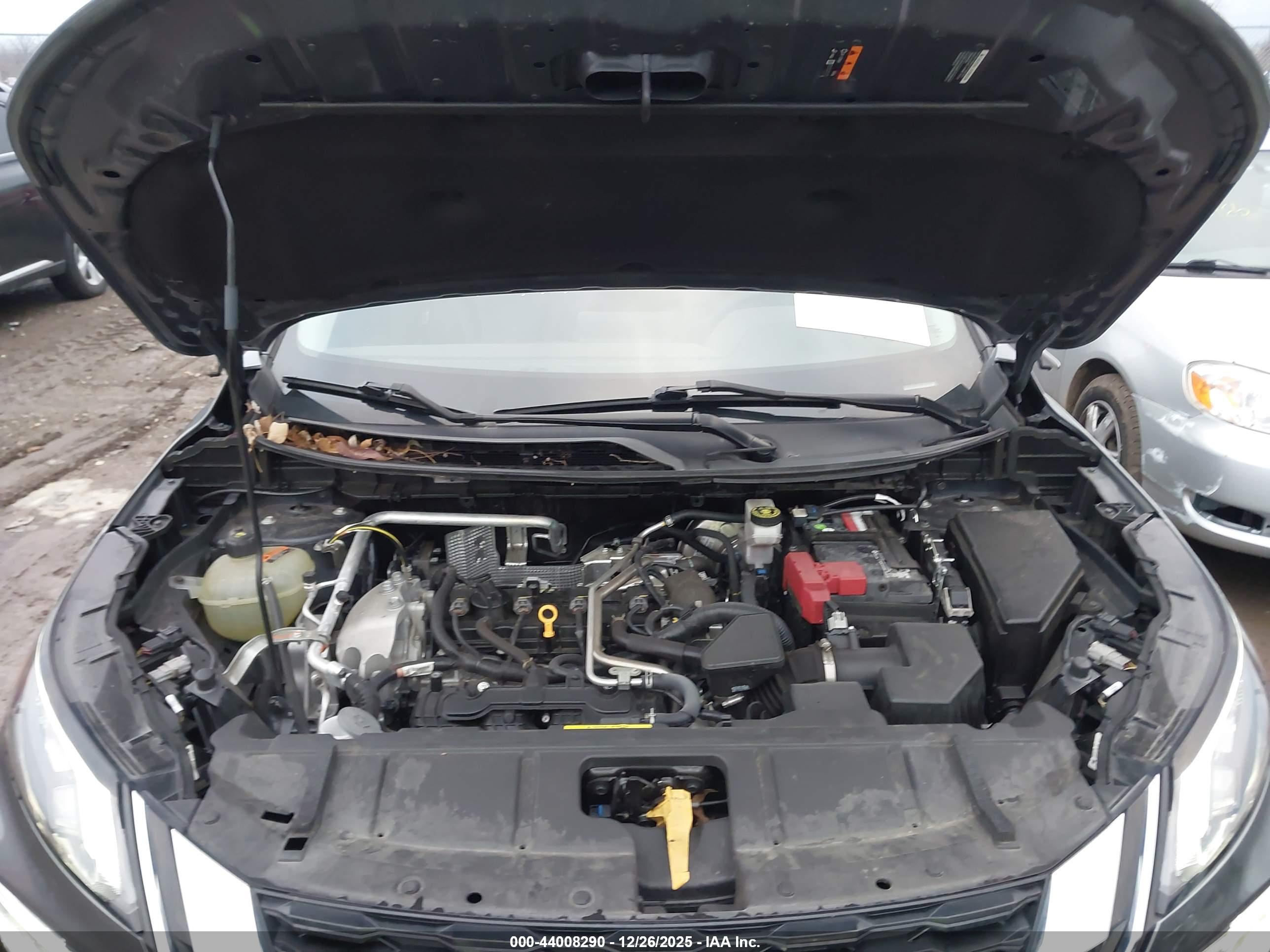 NISSAN ROGUE image 10
