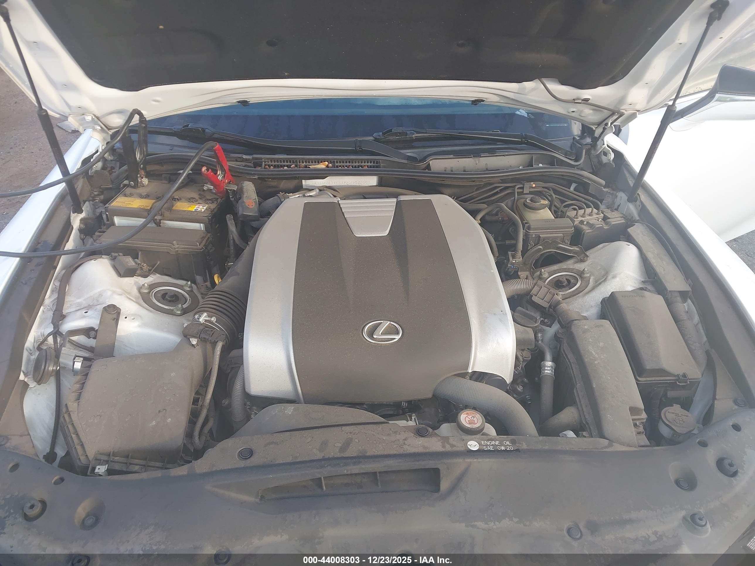 LEXUS IS image 10