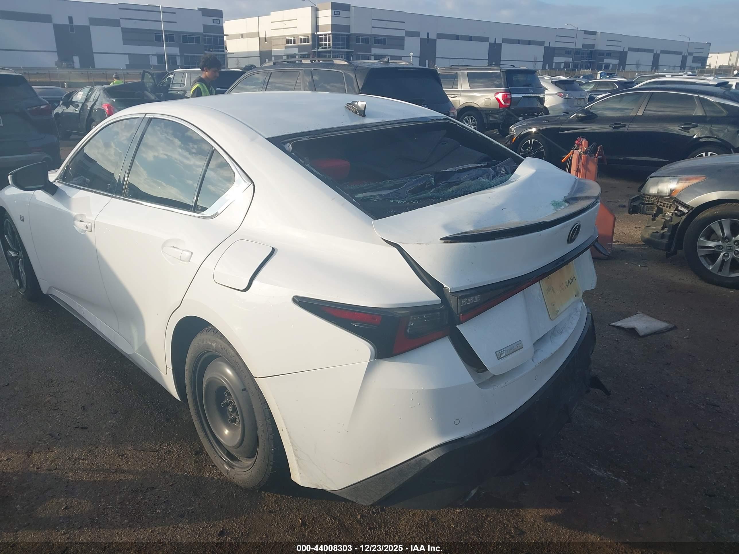 LEXUS IS image 6