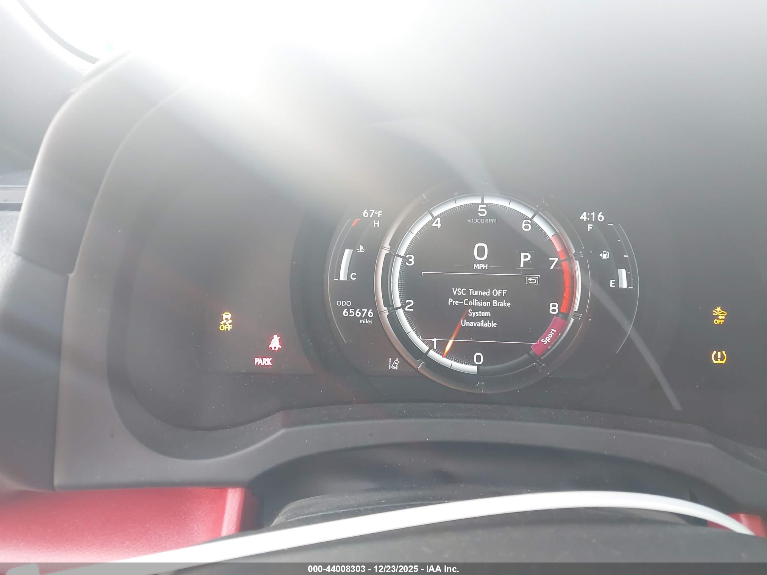 LEXUS IS image 7