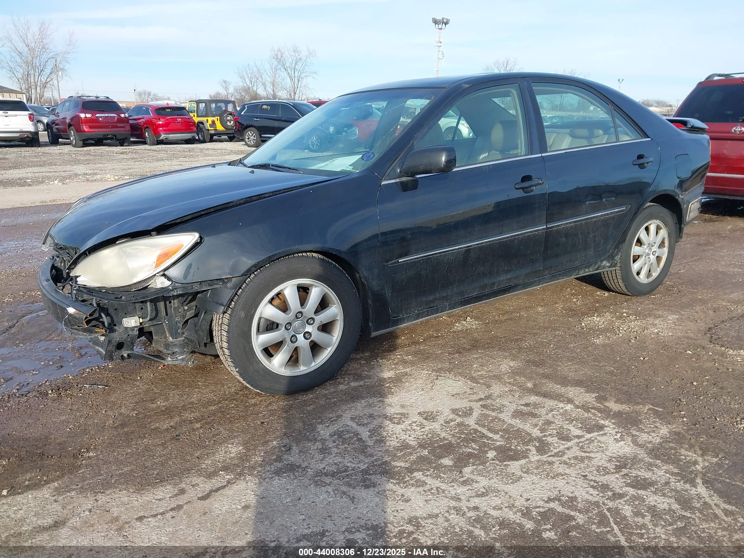 TOYOTA CAMRY image 2