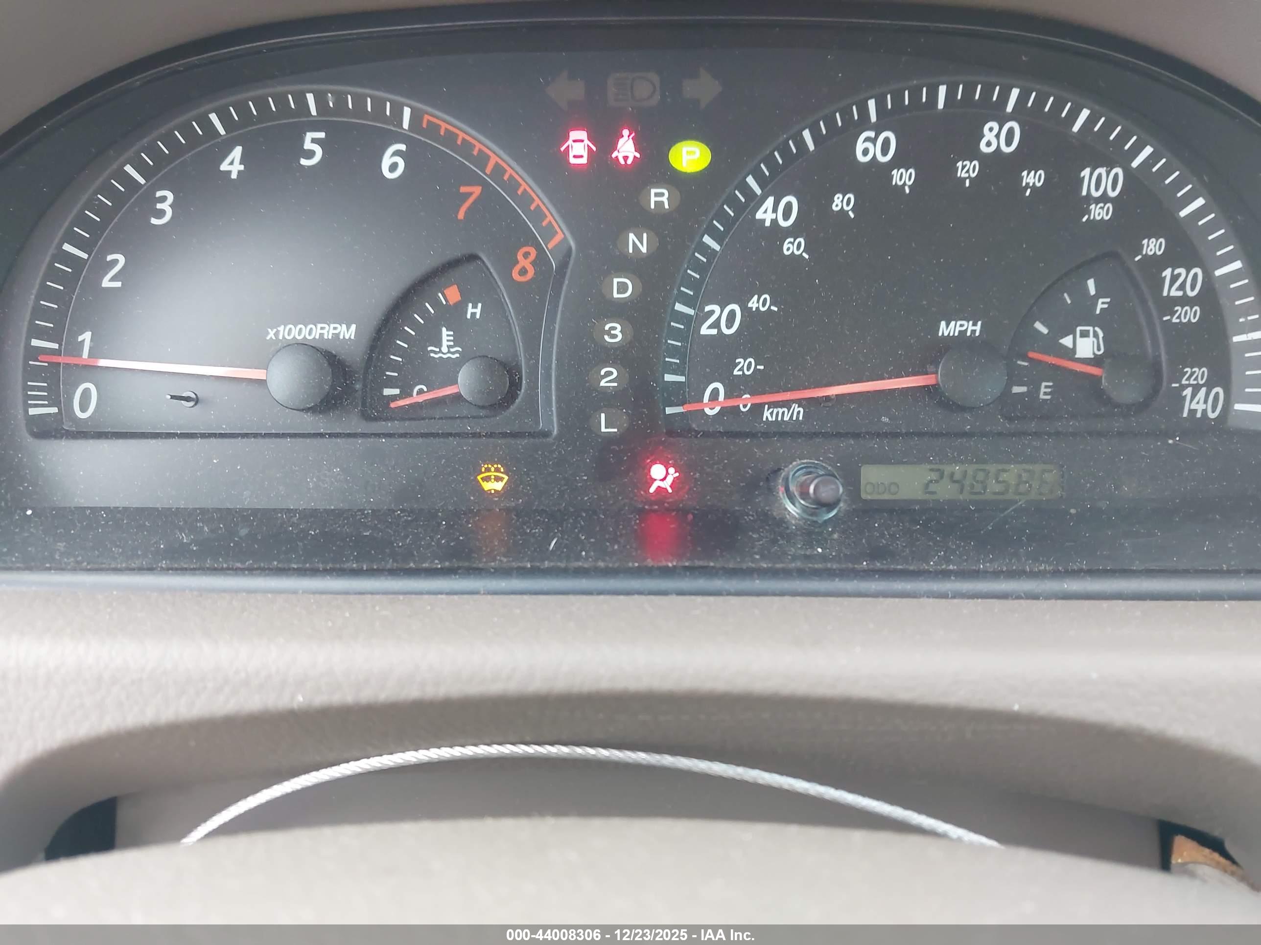 TOYOTA CAMRY image 7