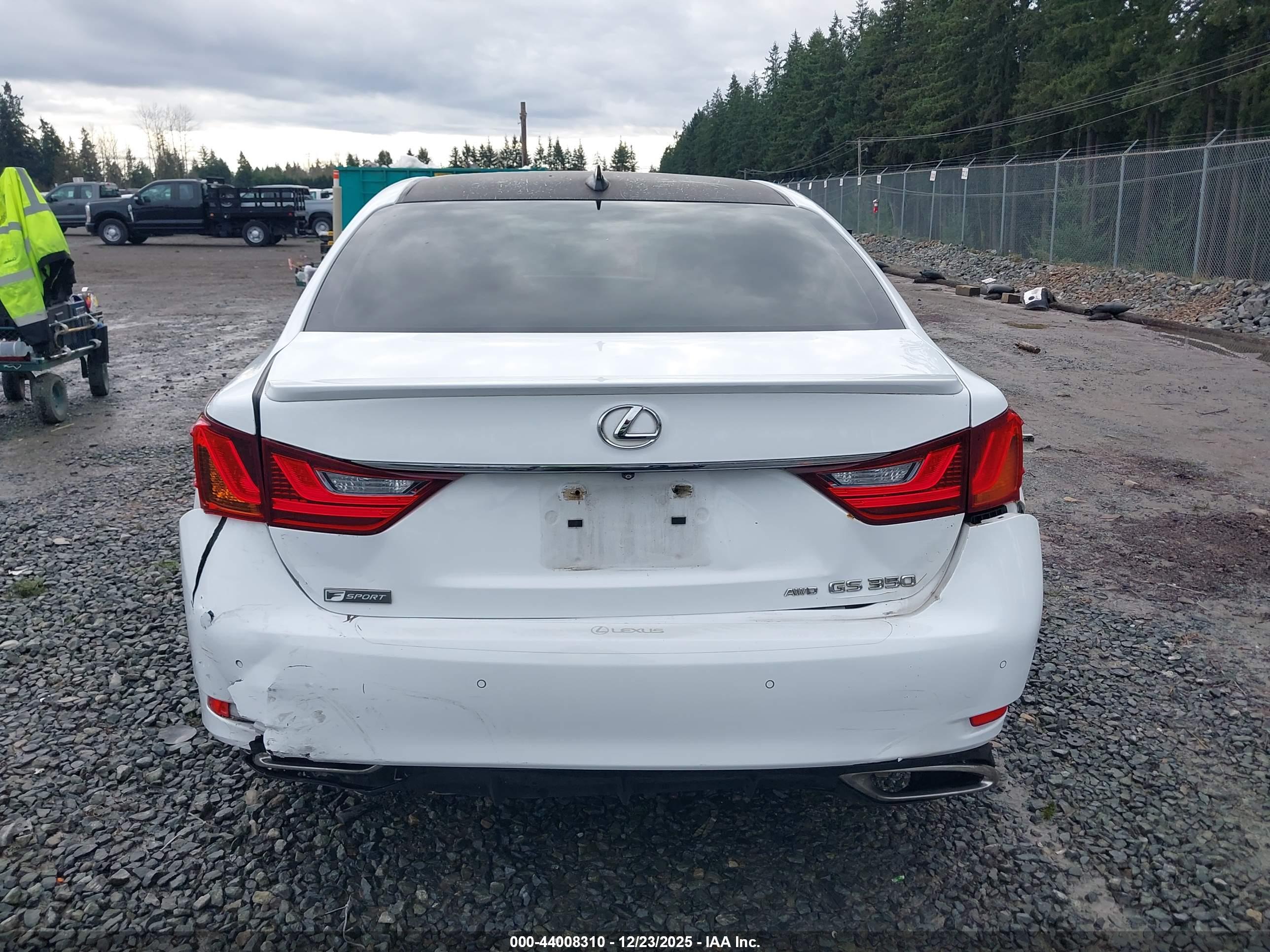 LEXUS GS image 6