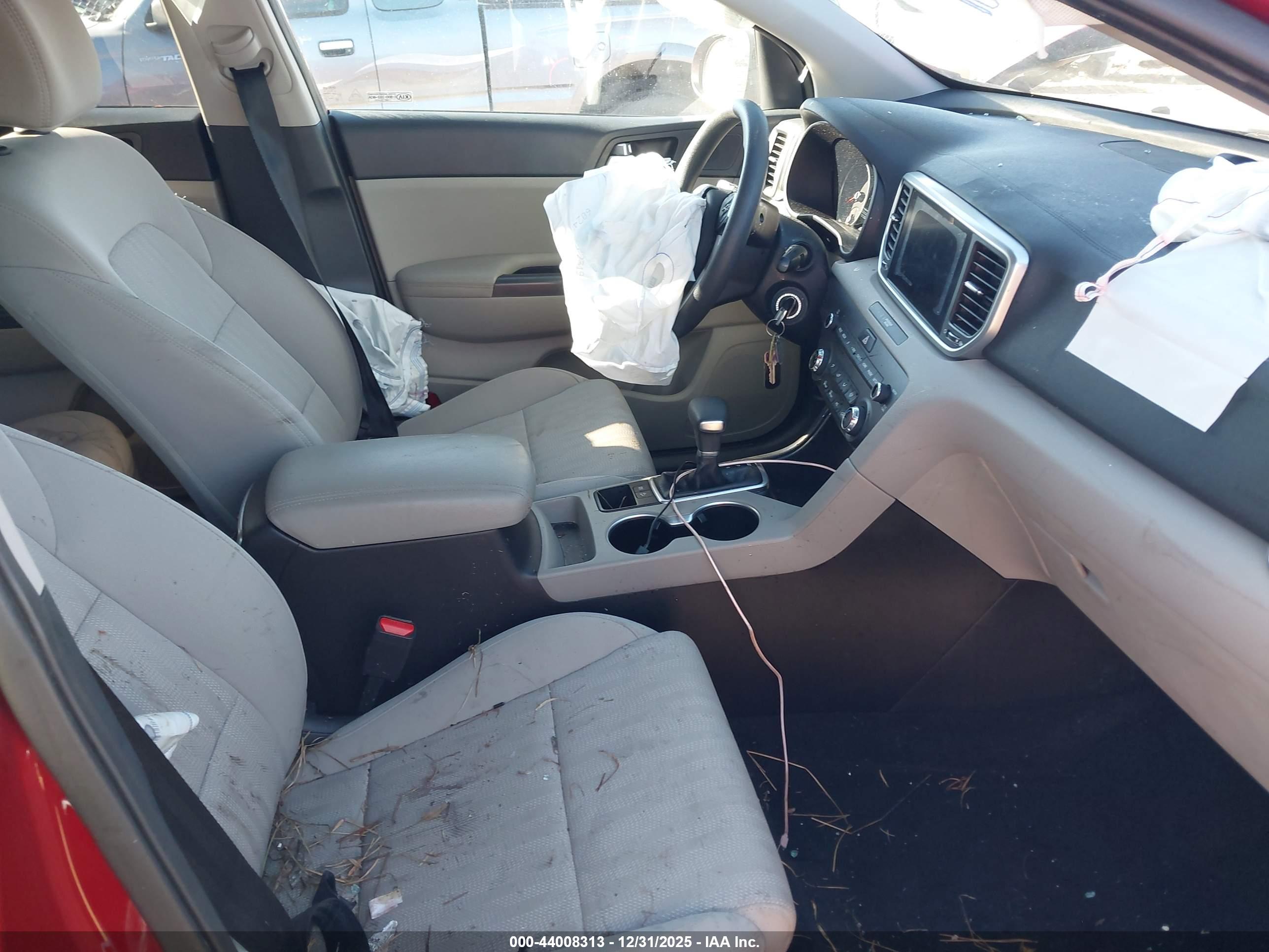KIA SPORTAGE image 5