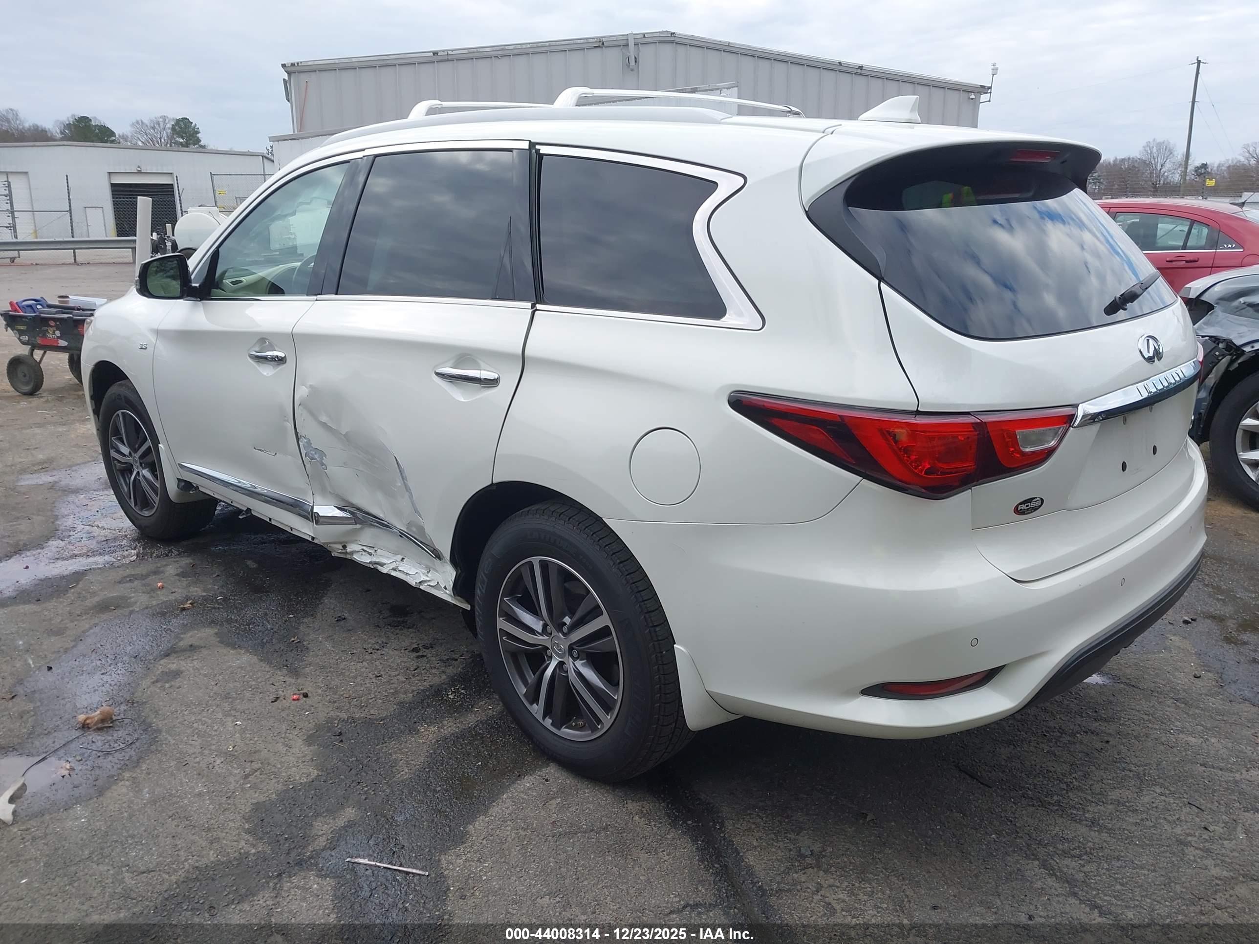 INFINITI QX60 image 3