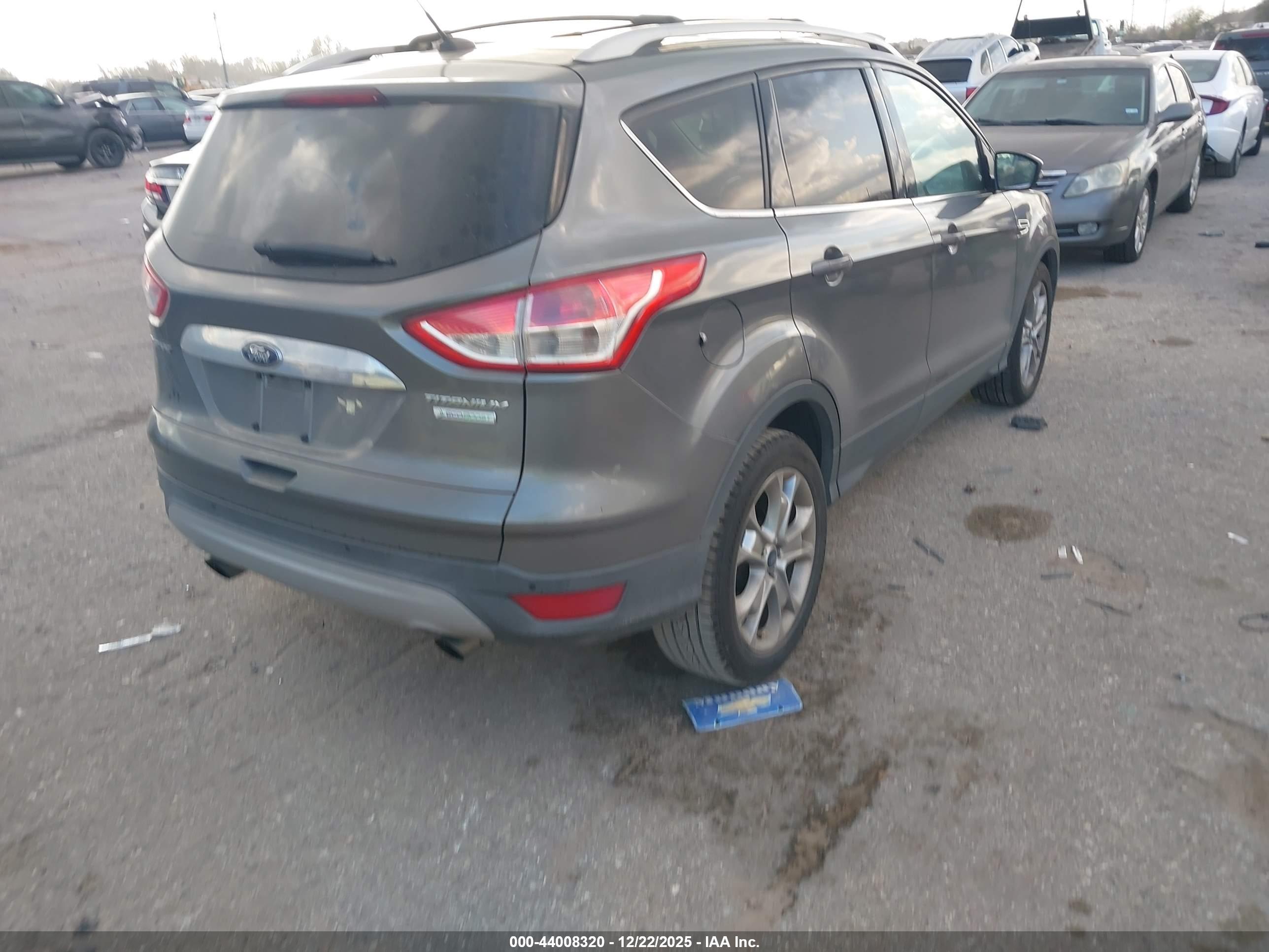 FORD ESCAPE image 4