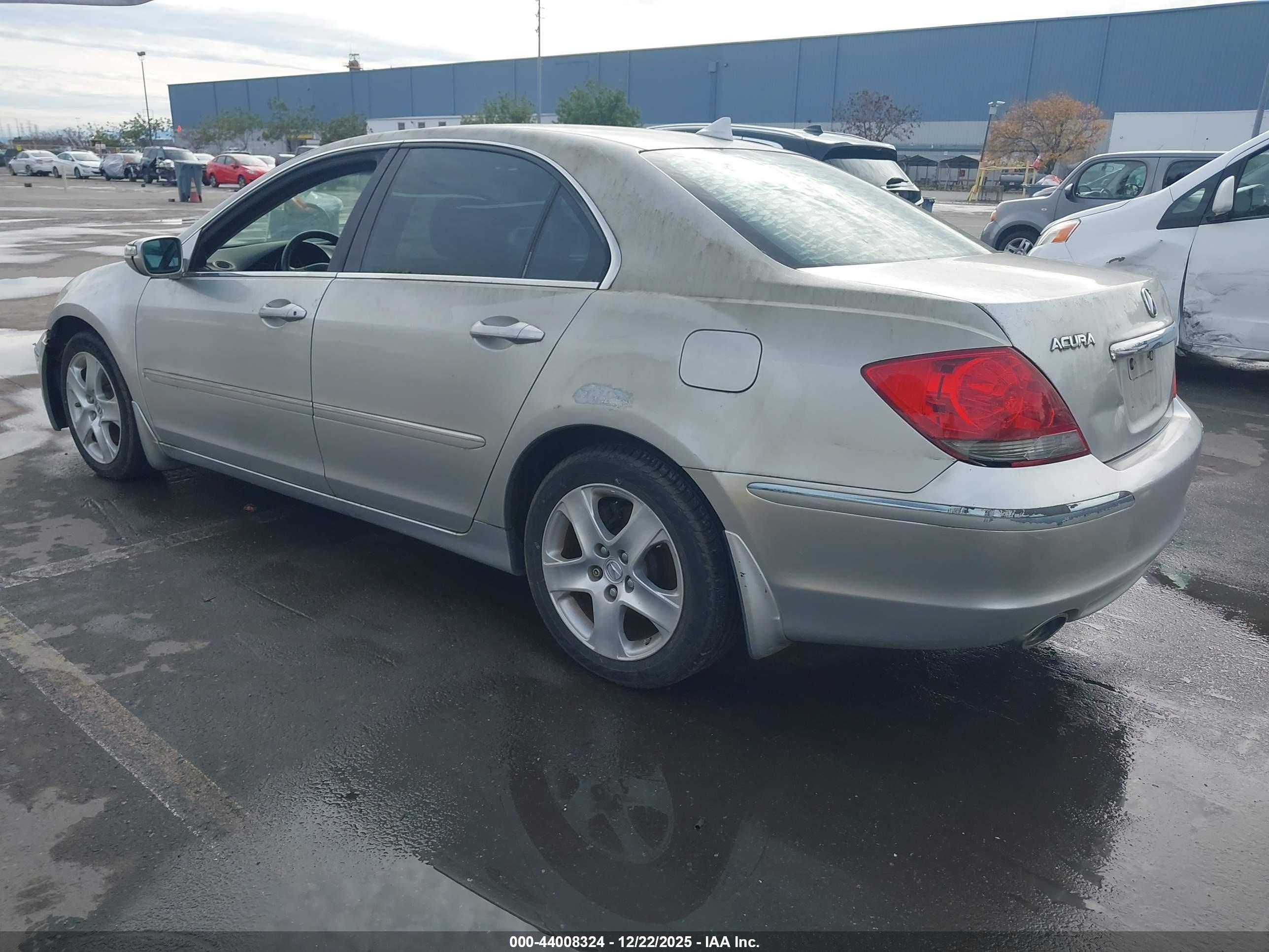 ACURA RL image 3