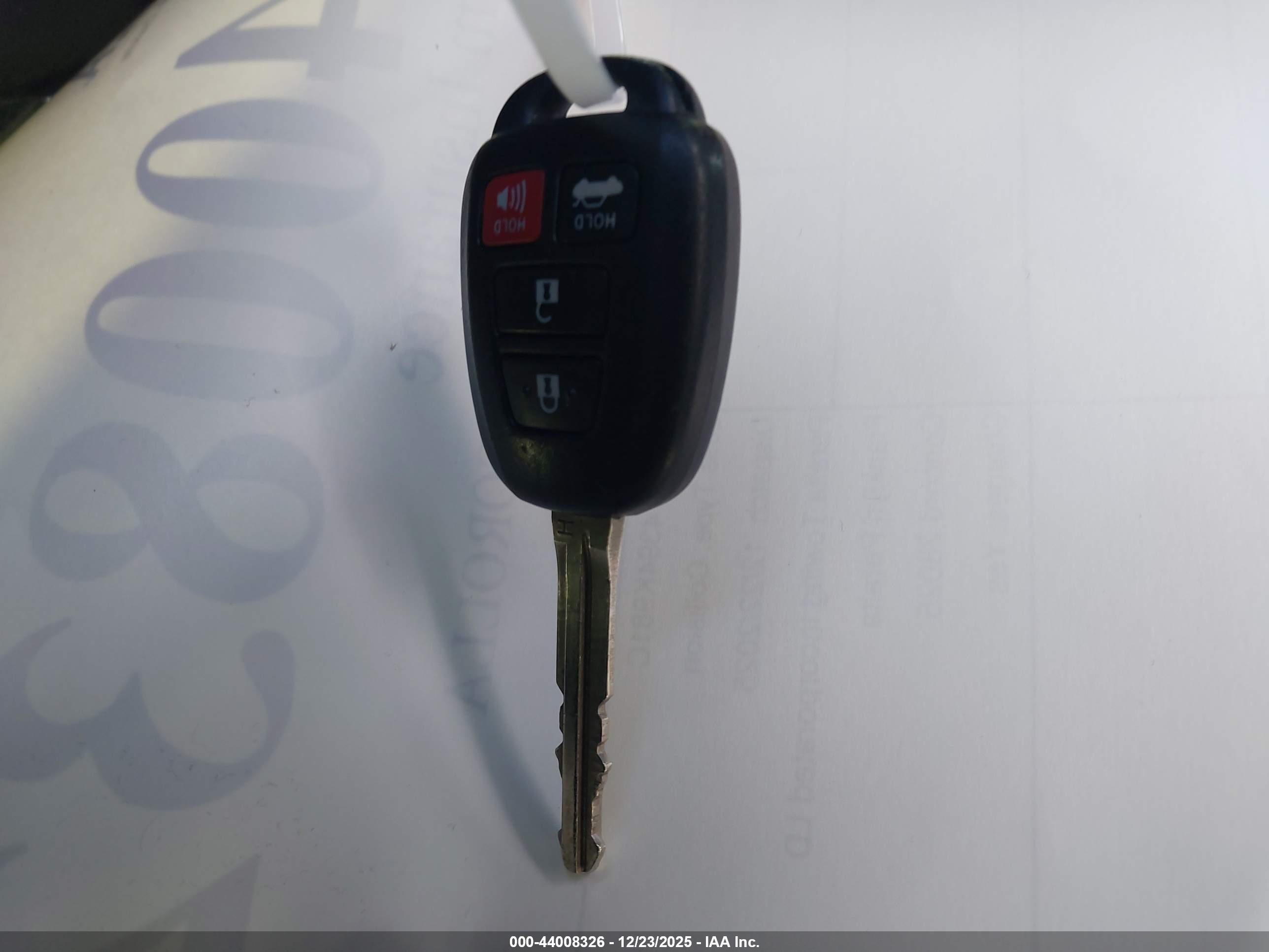 TOYOTA COROLLA image 11