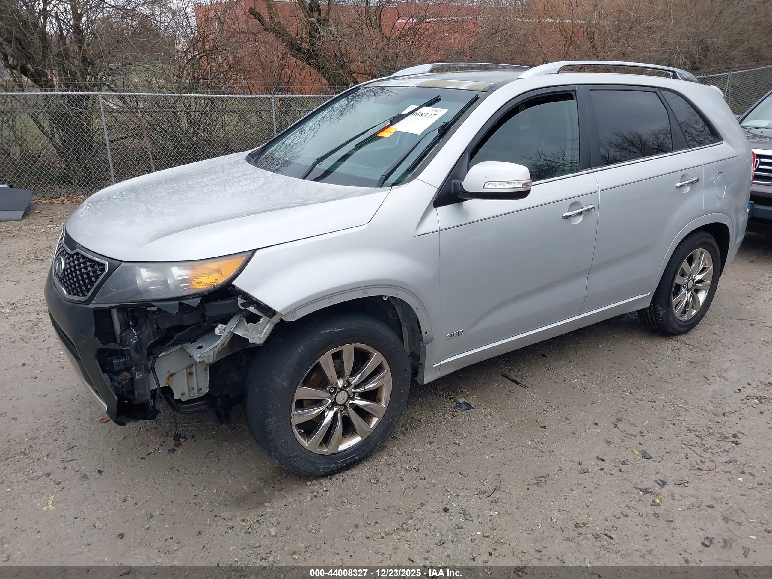 KIA SORENTO image 2