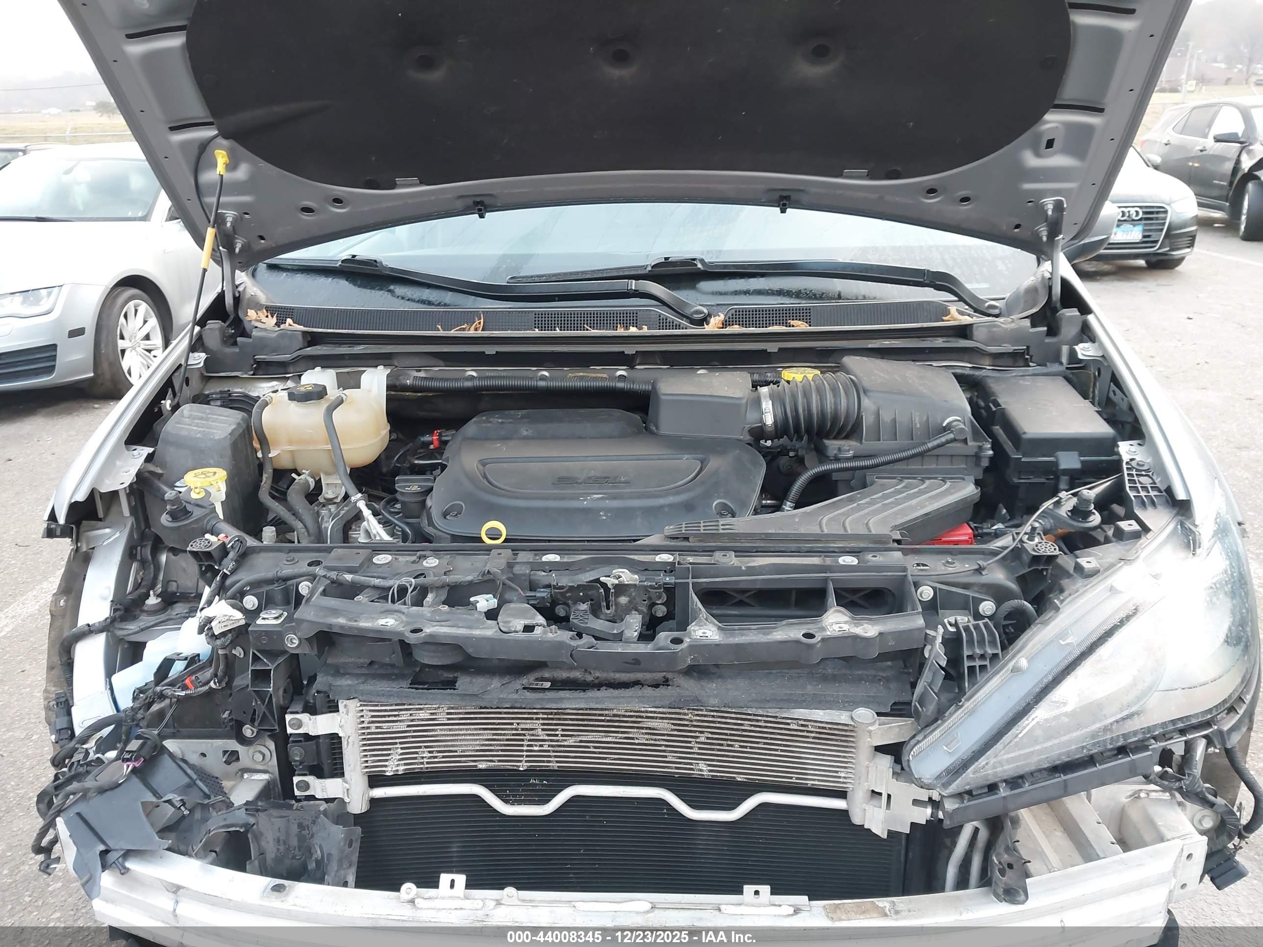 CHRYSLER VOYAGER image 10
