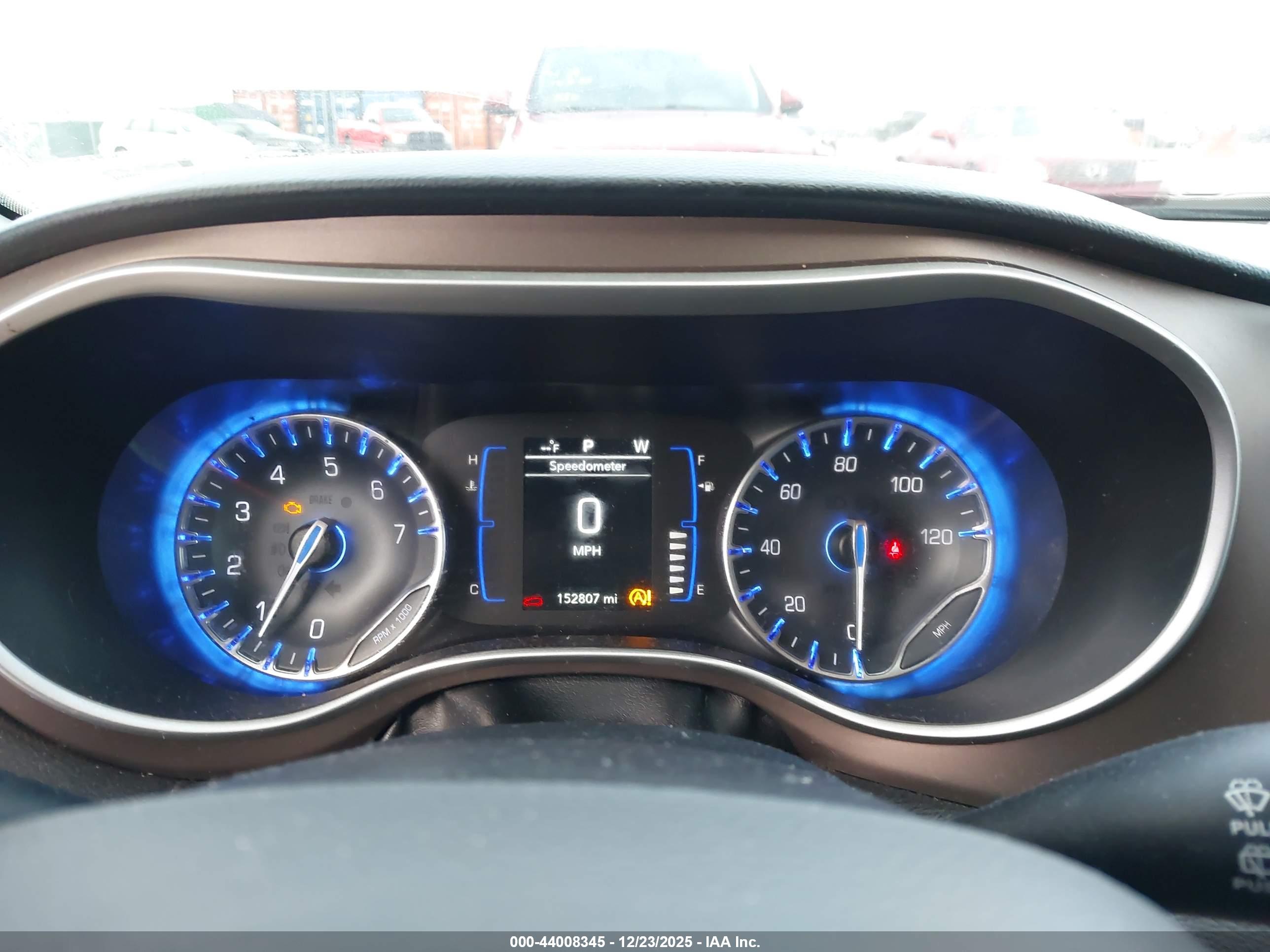CHRYSLER VOYAGER image 7