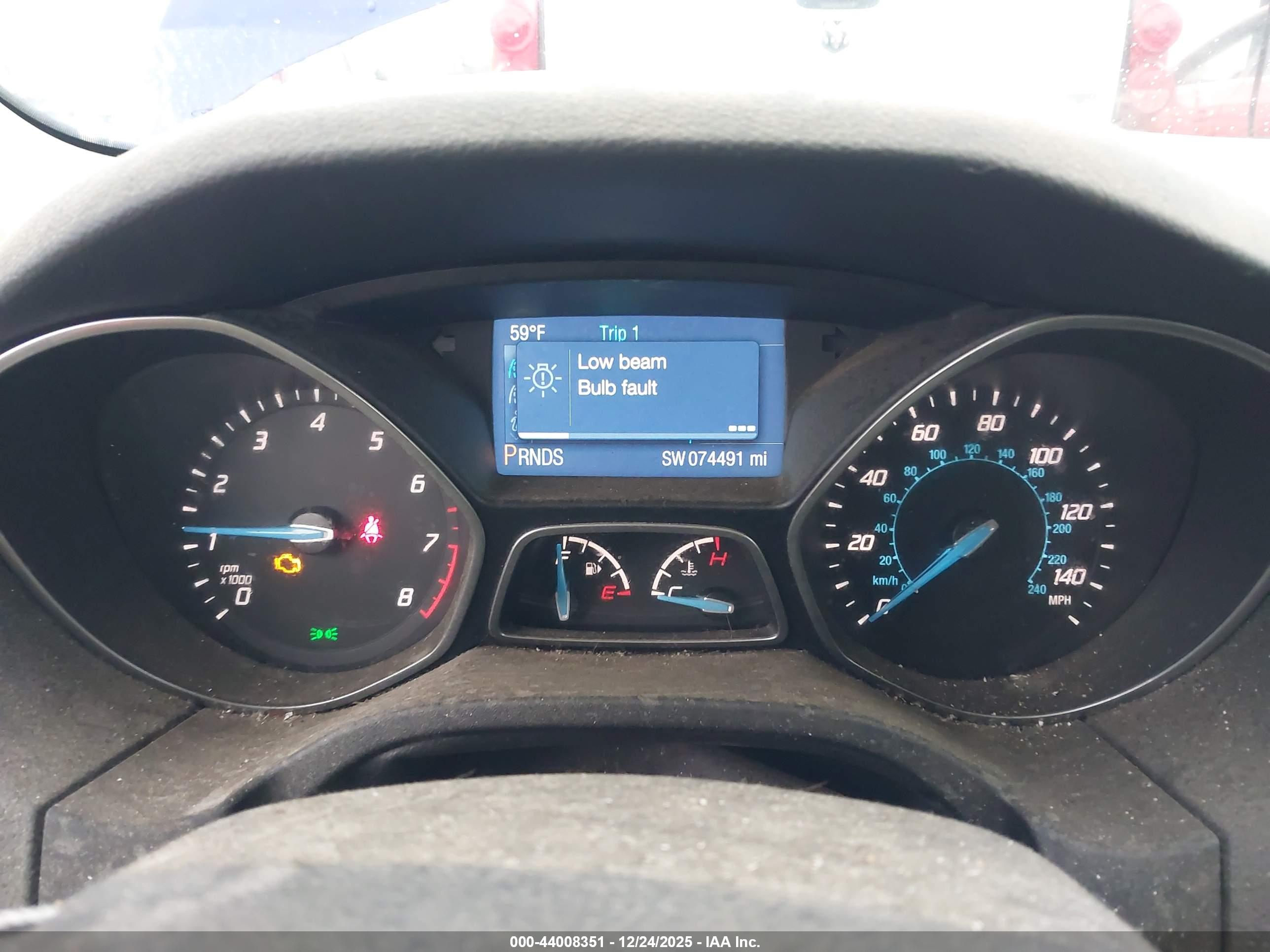 FORD FOCUS image 7