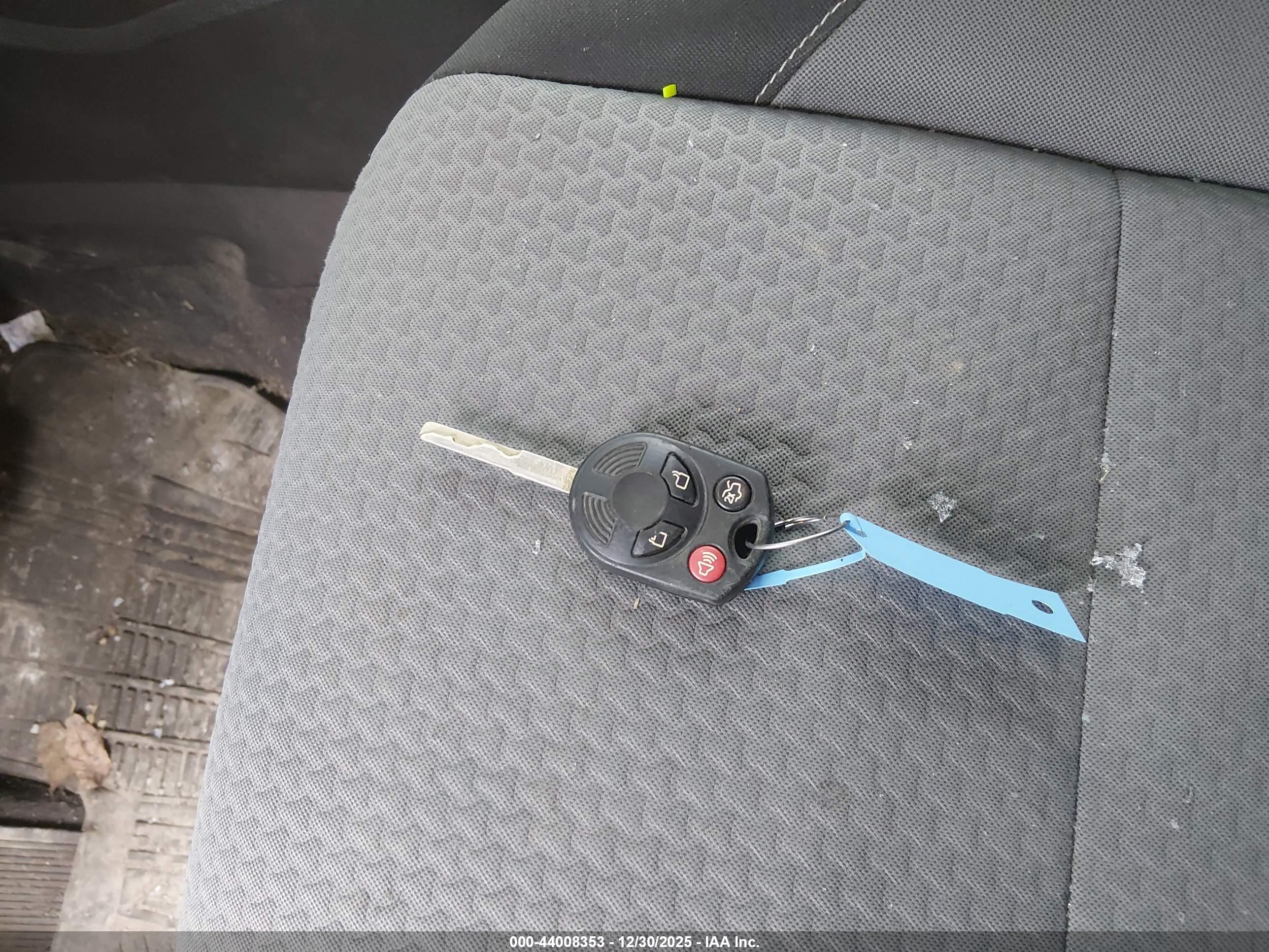 FORD ESCAPE image 11