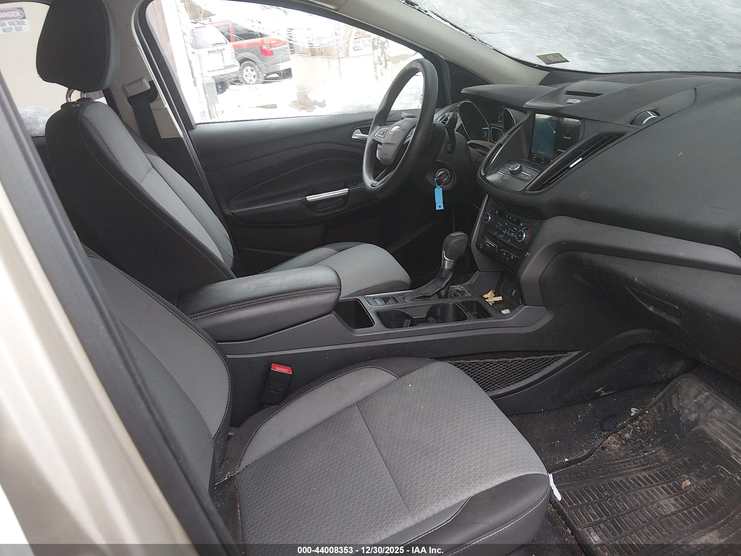 FORD ESCAPE image 5