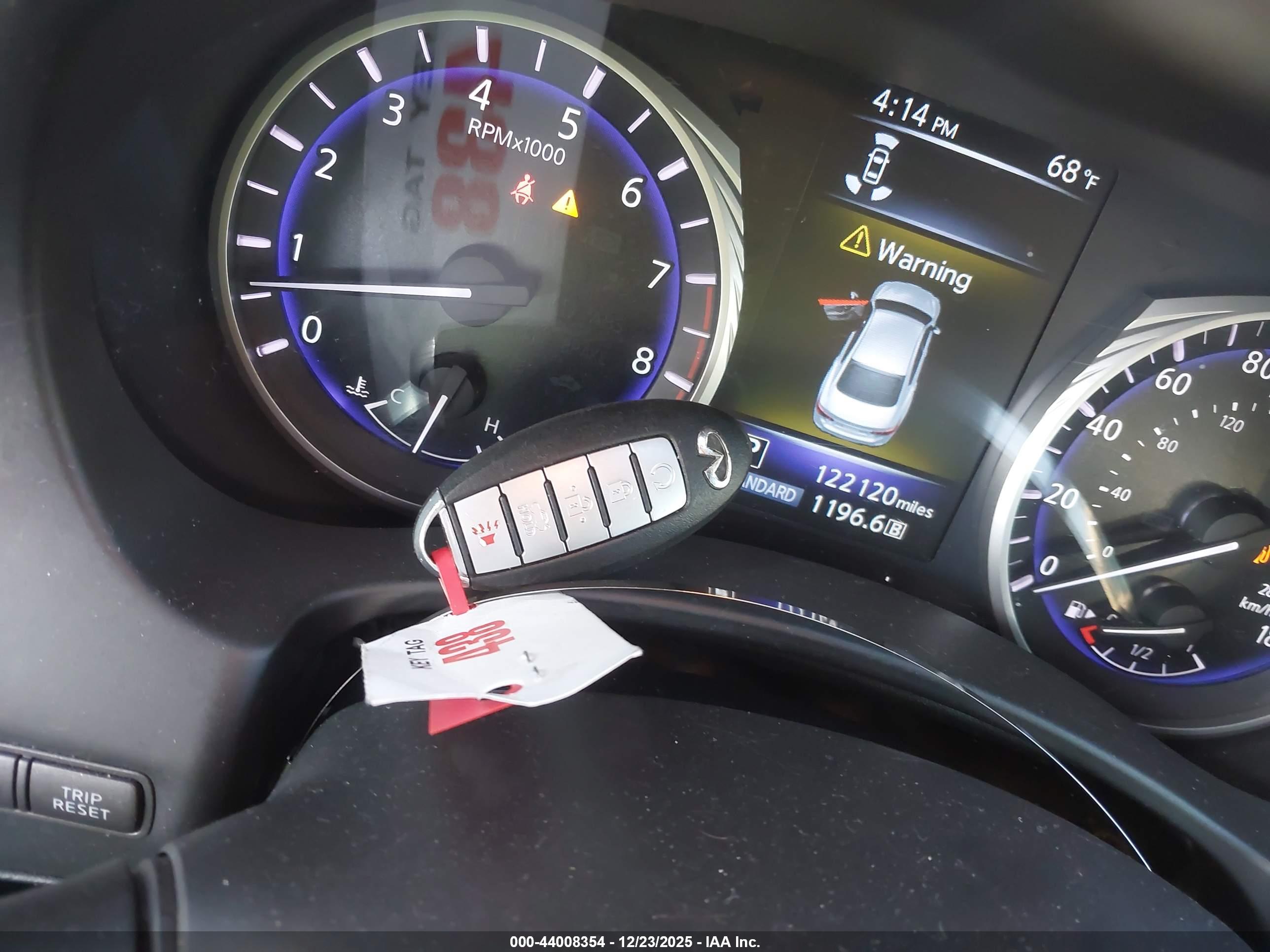 INFINITI Q50 image 11