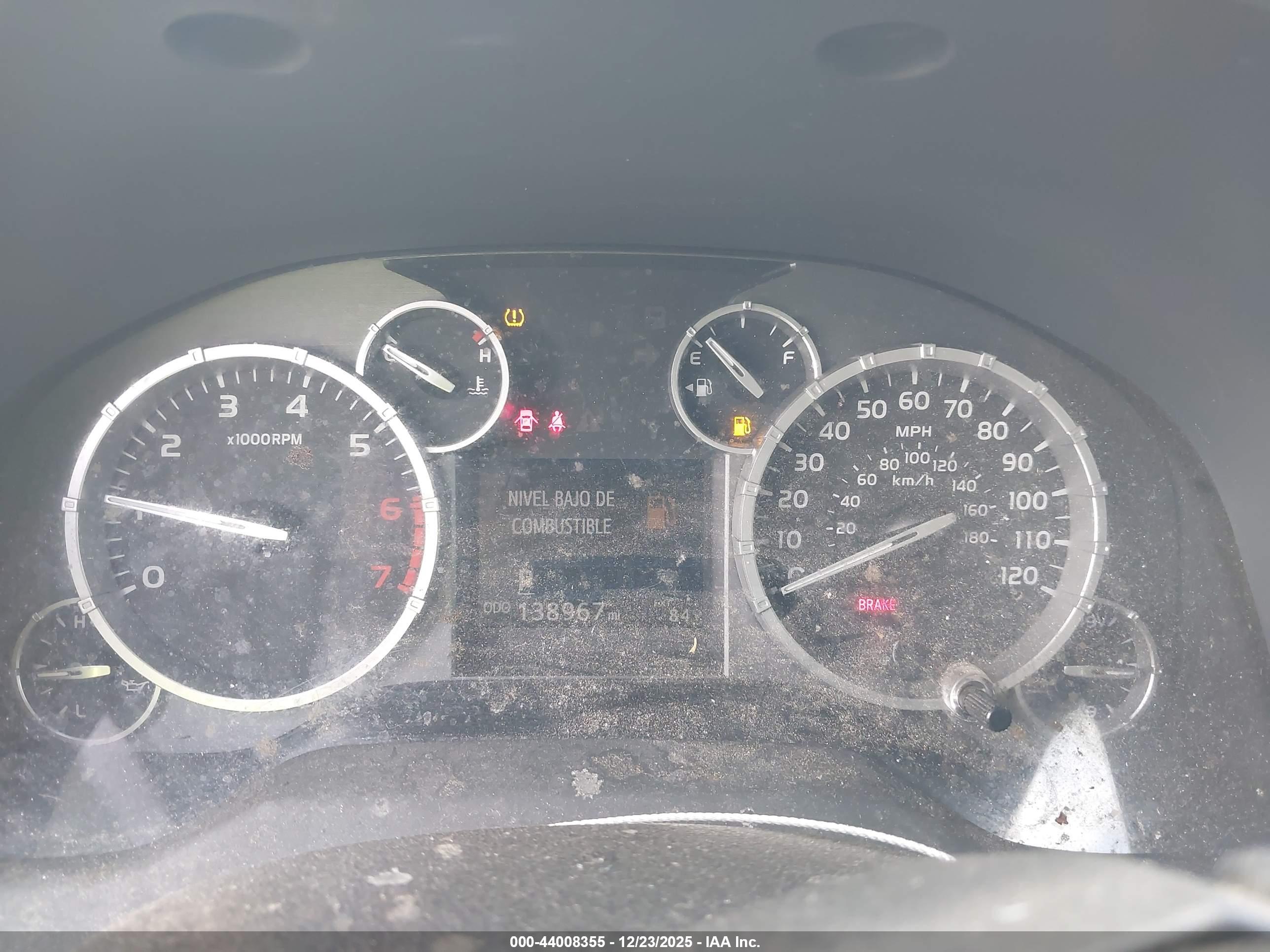TOYOTA TUNDRA image 7