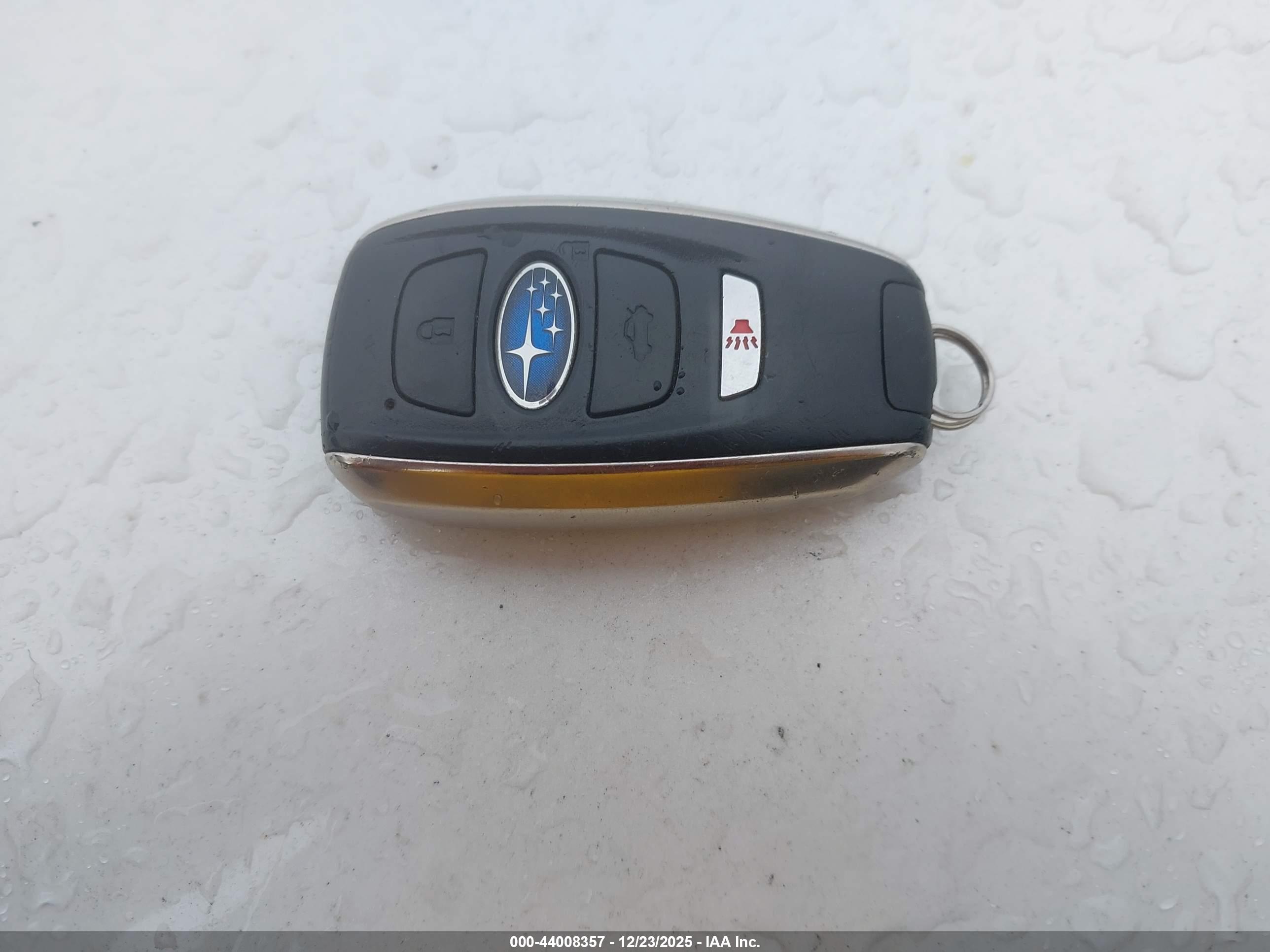 SUBARU OUTBACK image 11