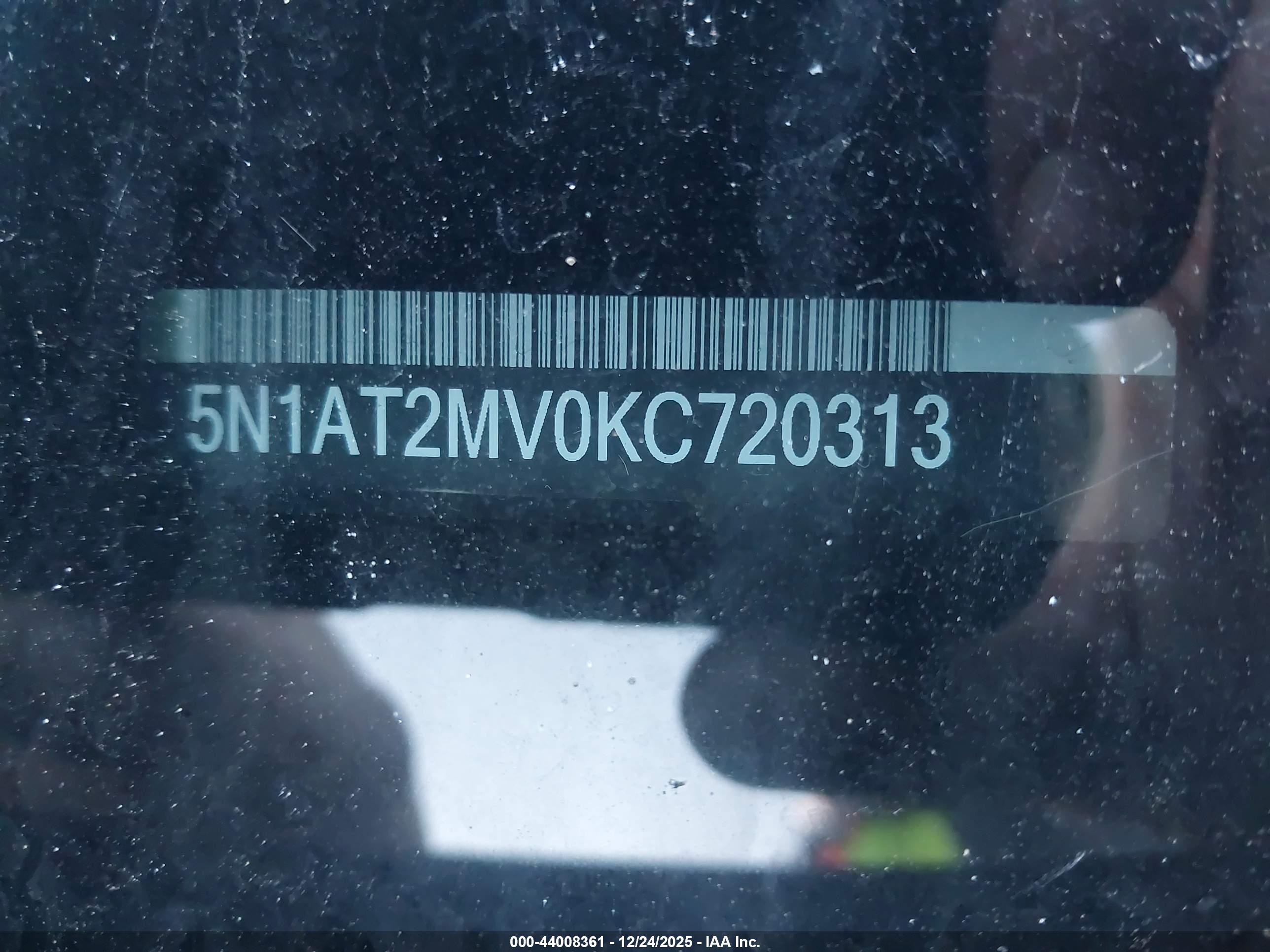 NISSAN ROGUE image 9