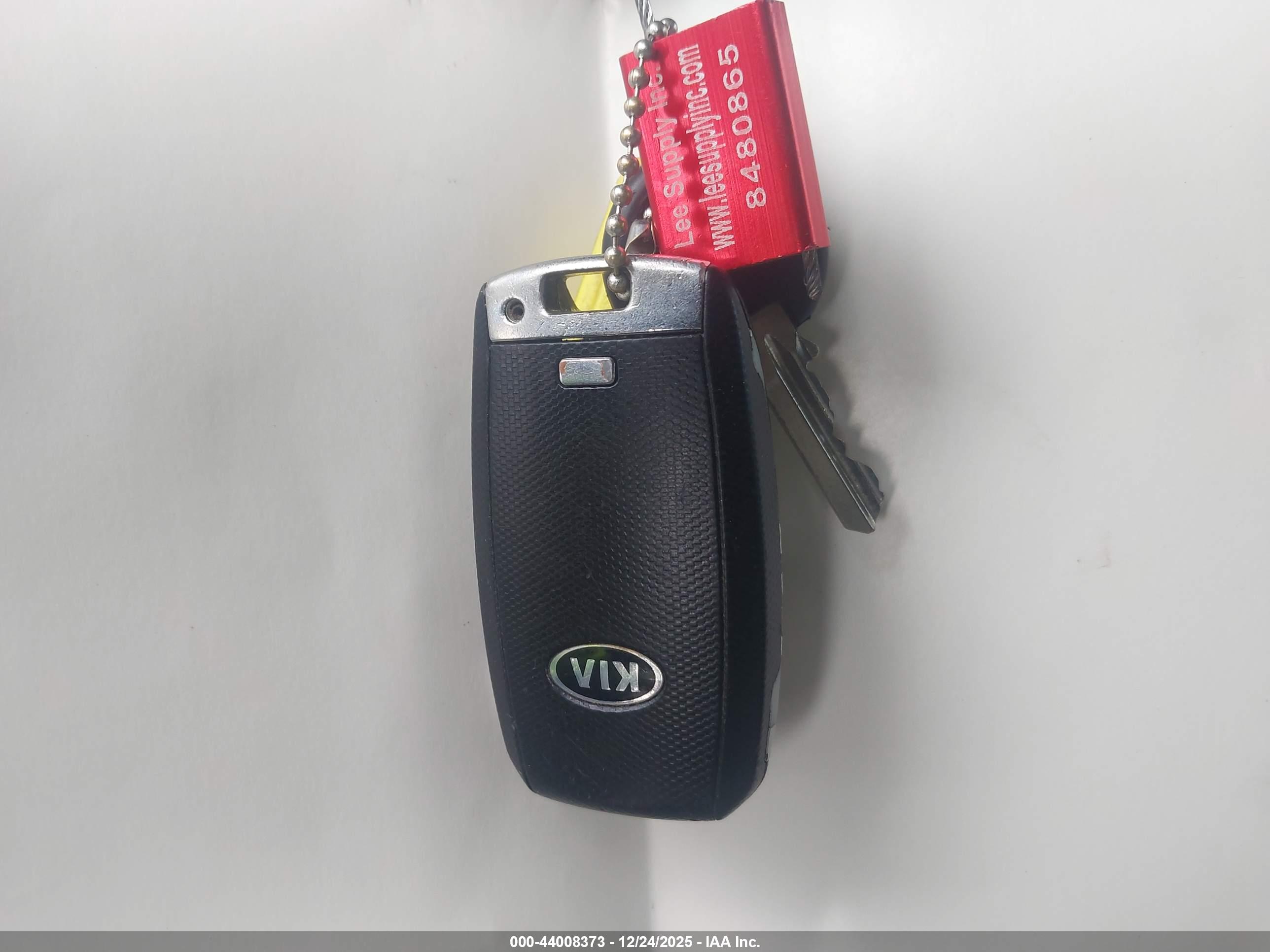 KIA SEDONA image 11
