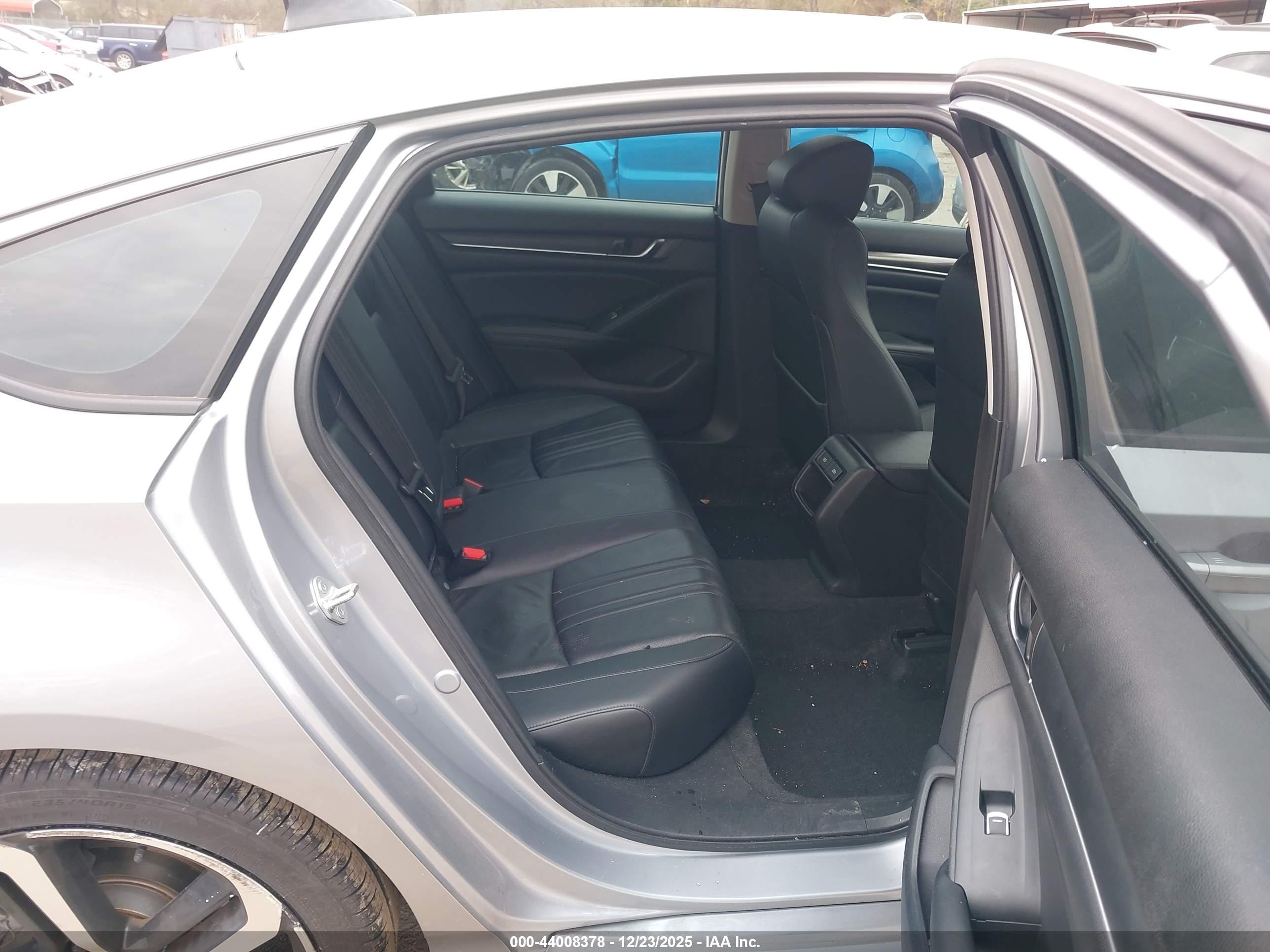 HONDA ACCORD image 8