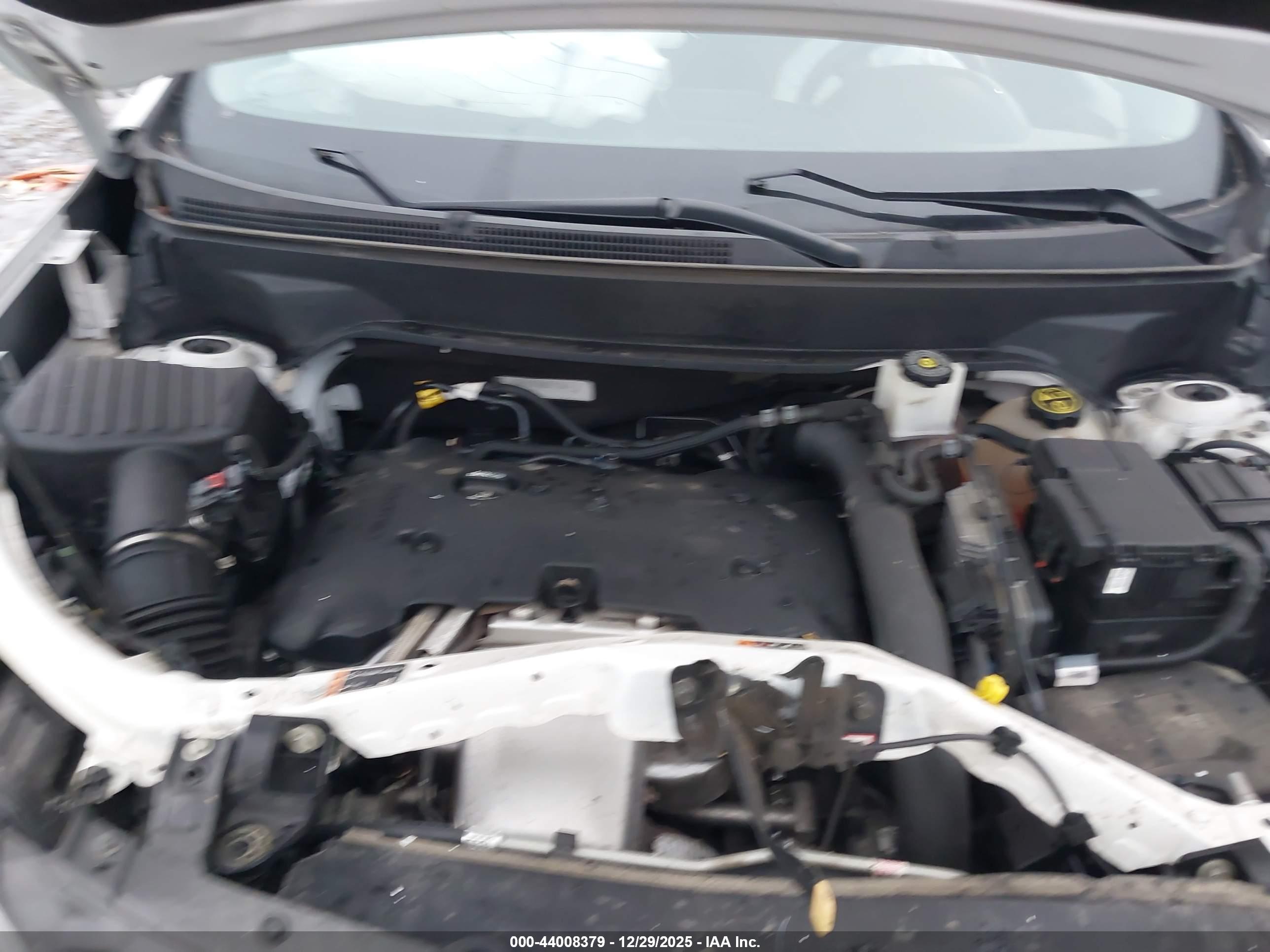 CHEVROLET EQUINOX image 10