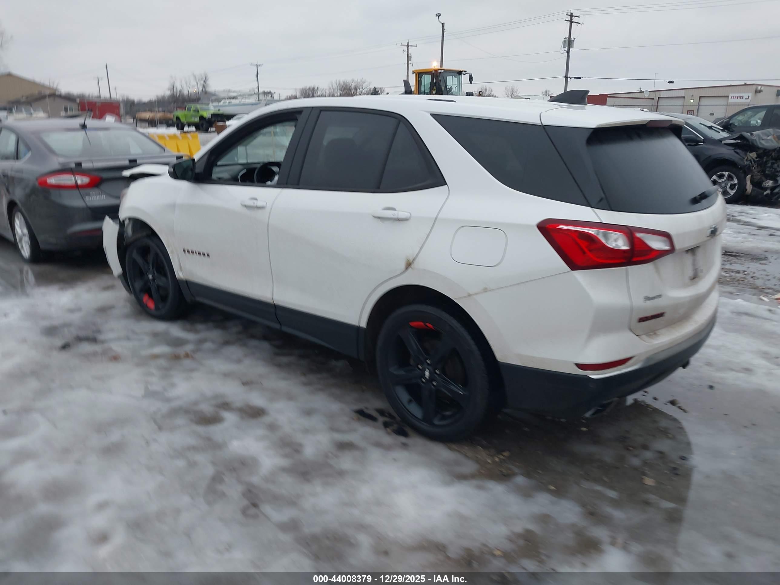 CHEVROLET EQUINOX image 3