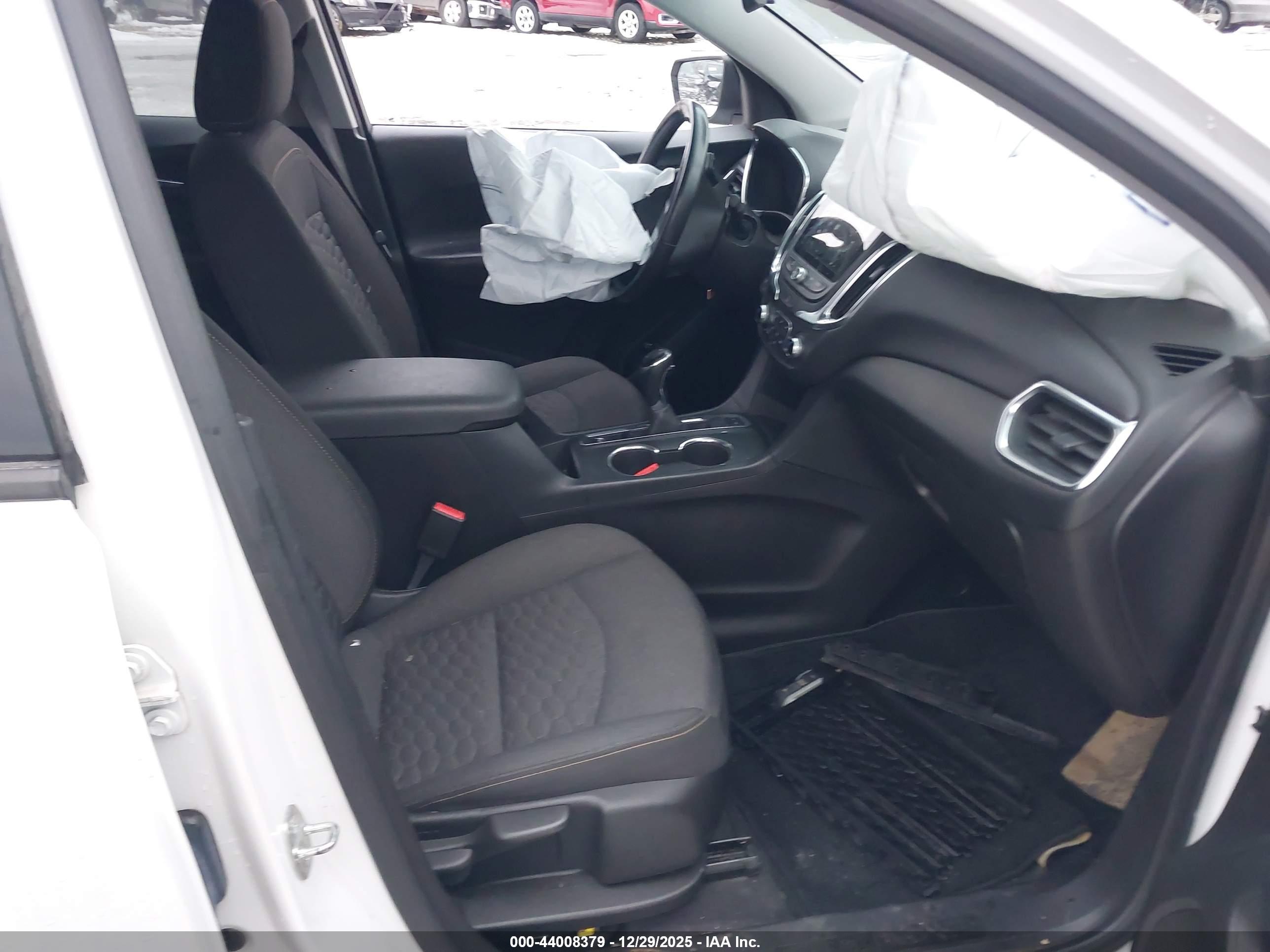 CHEVROLET EQUINOX image 5