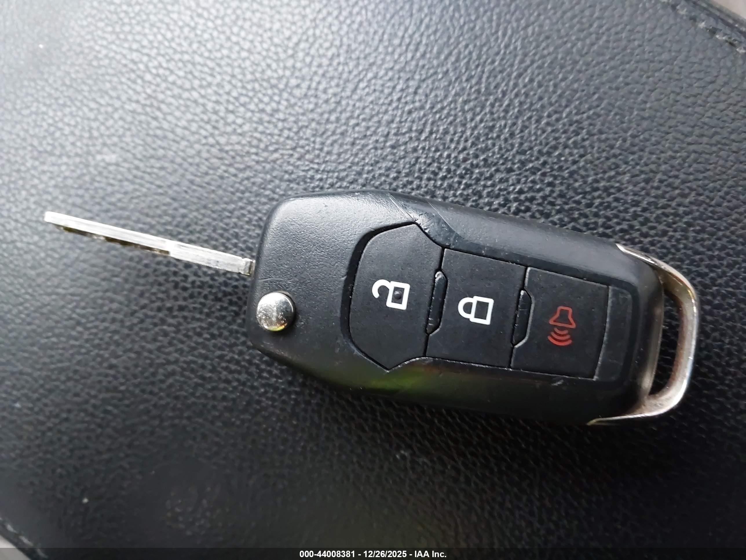 FORD EXPLORER image 11