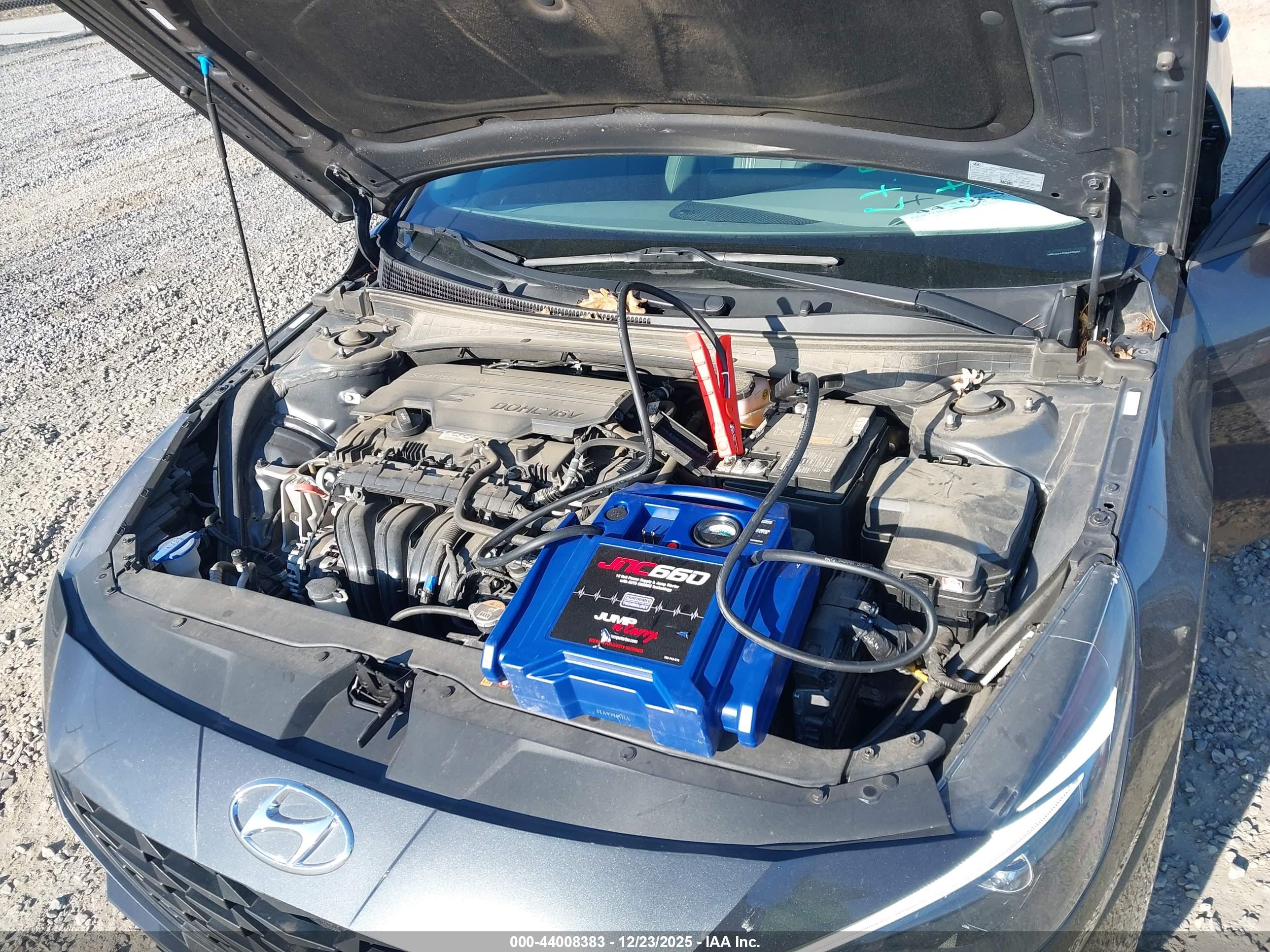 HYUNDAI ELANTRA image 10