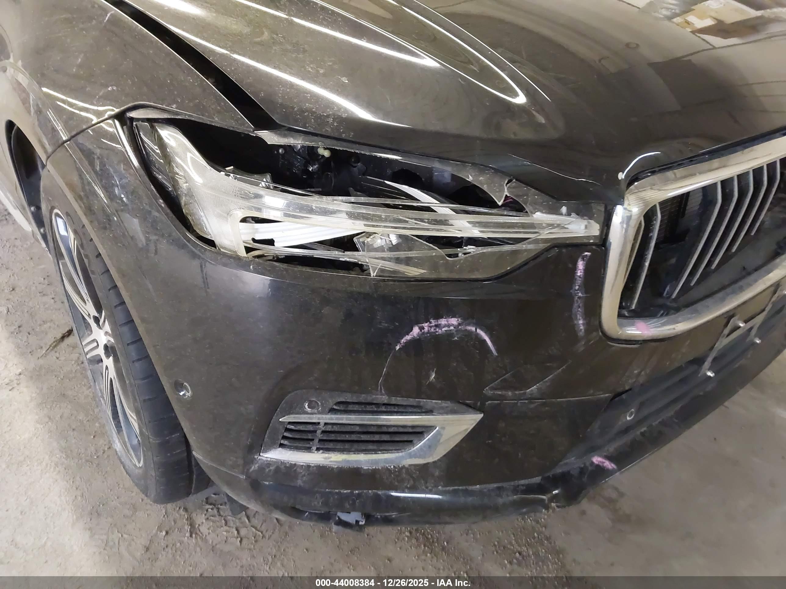 VOLVO XC60 image 6