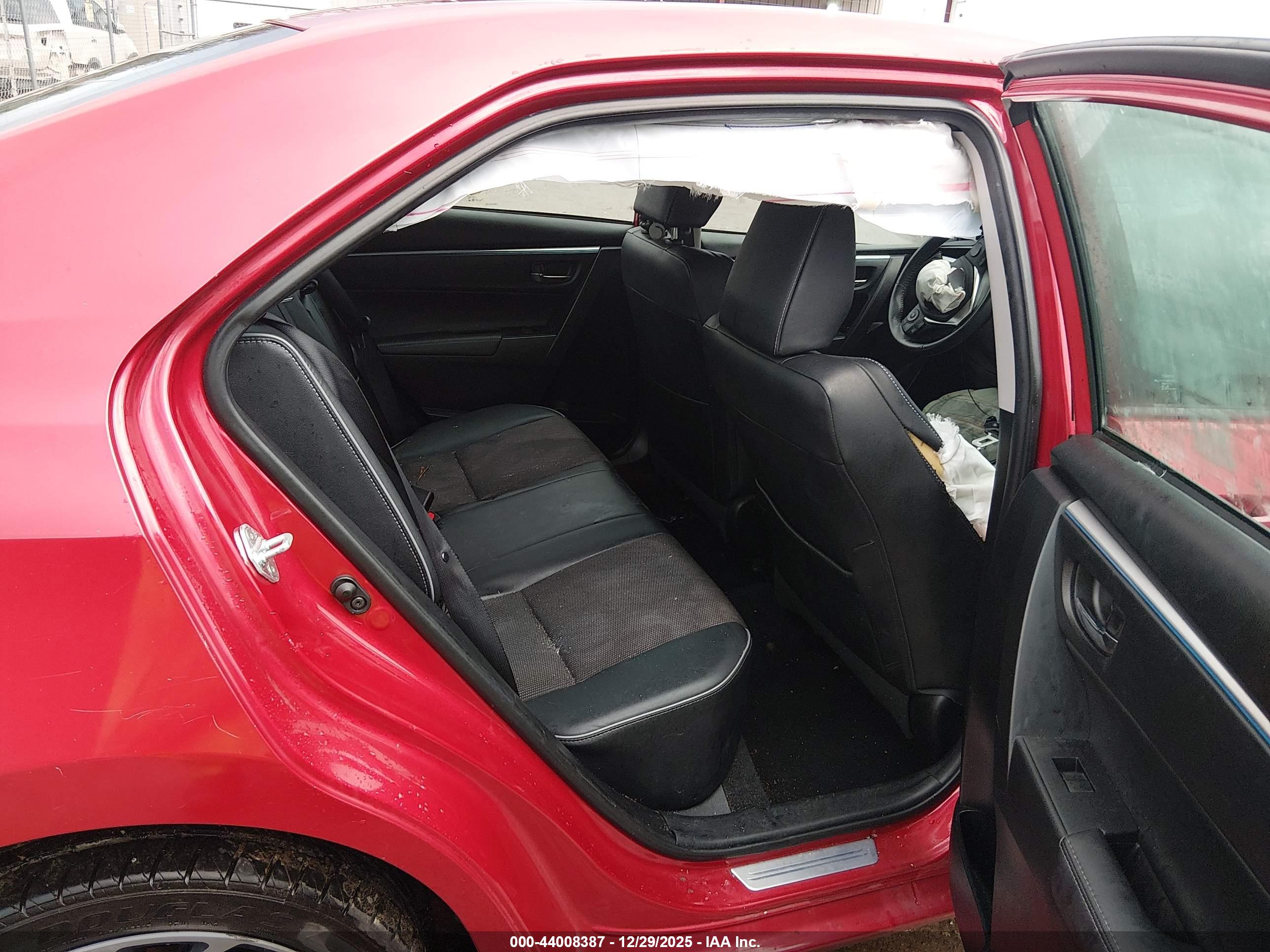 TOYOTA COROLLA image 8