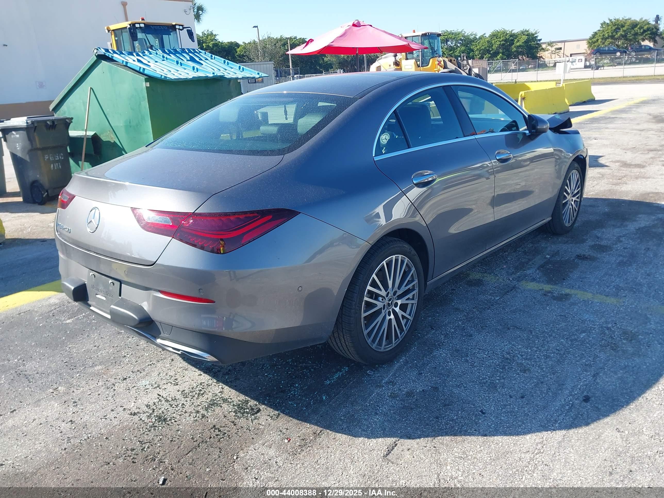 MERCEDES-BENZ CLA image 4