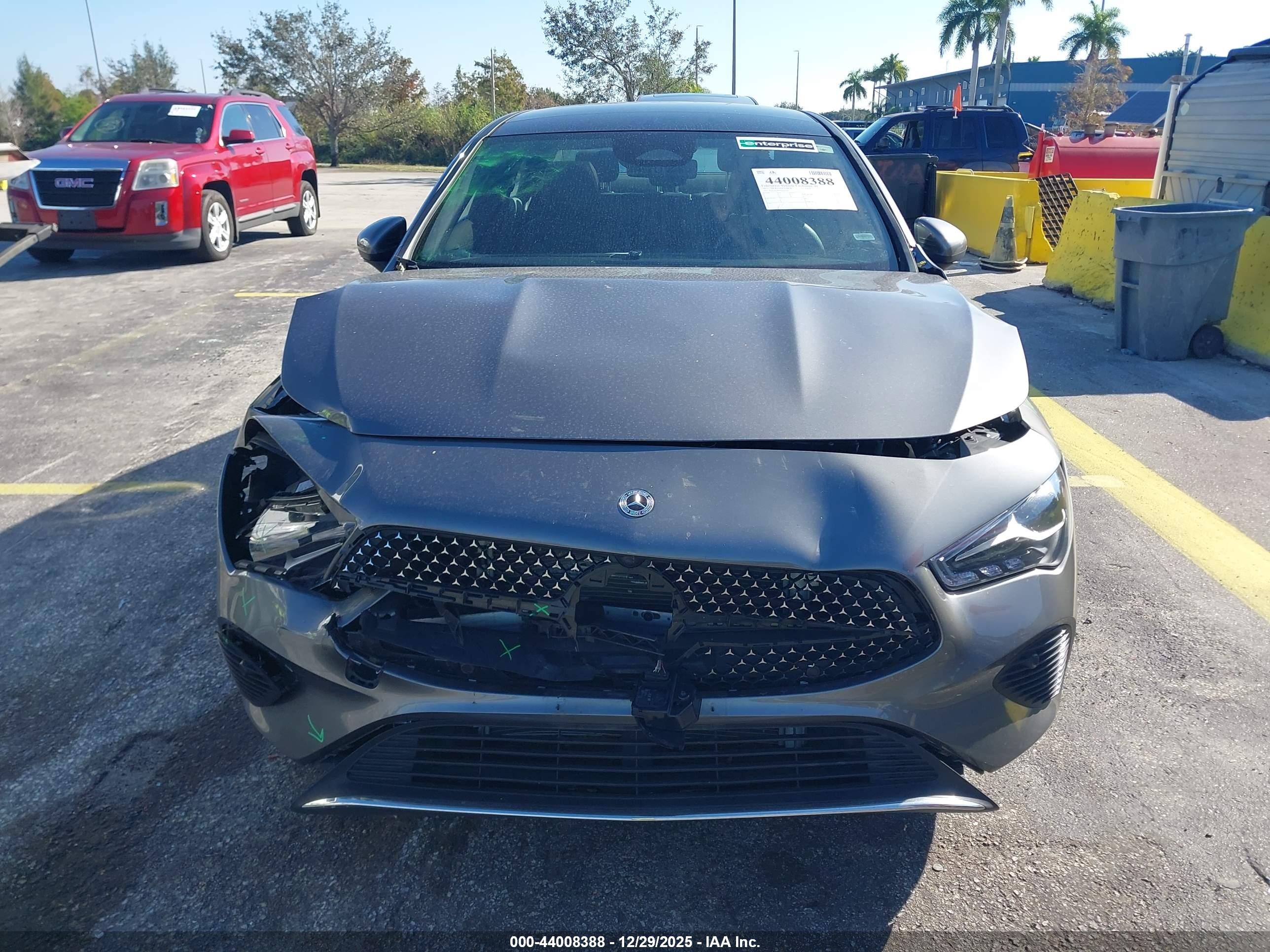 MERCEDES-BENZ CLA image 6