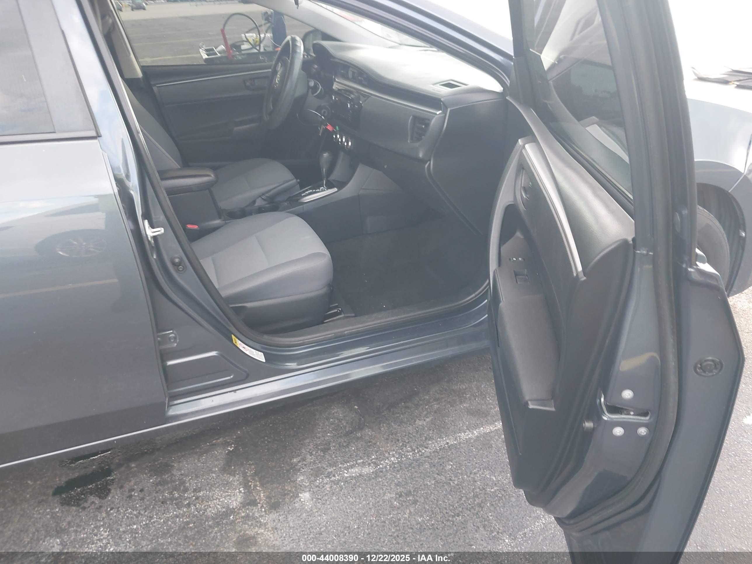 TOYOTA COROLLA image 5