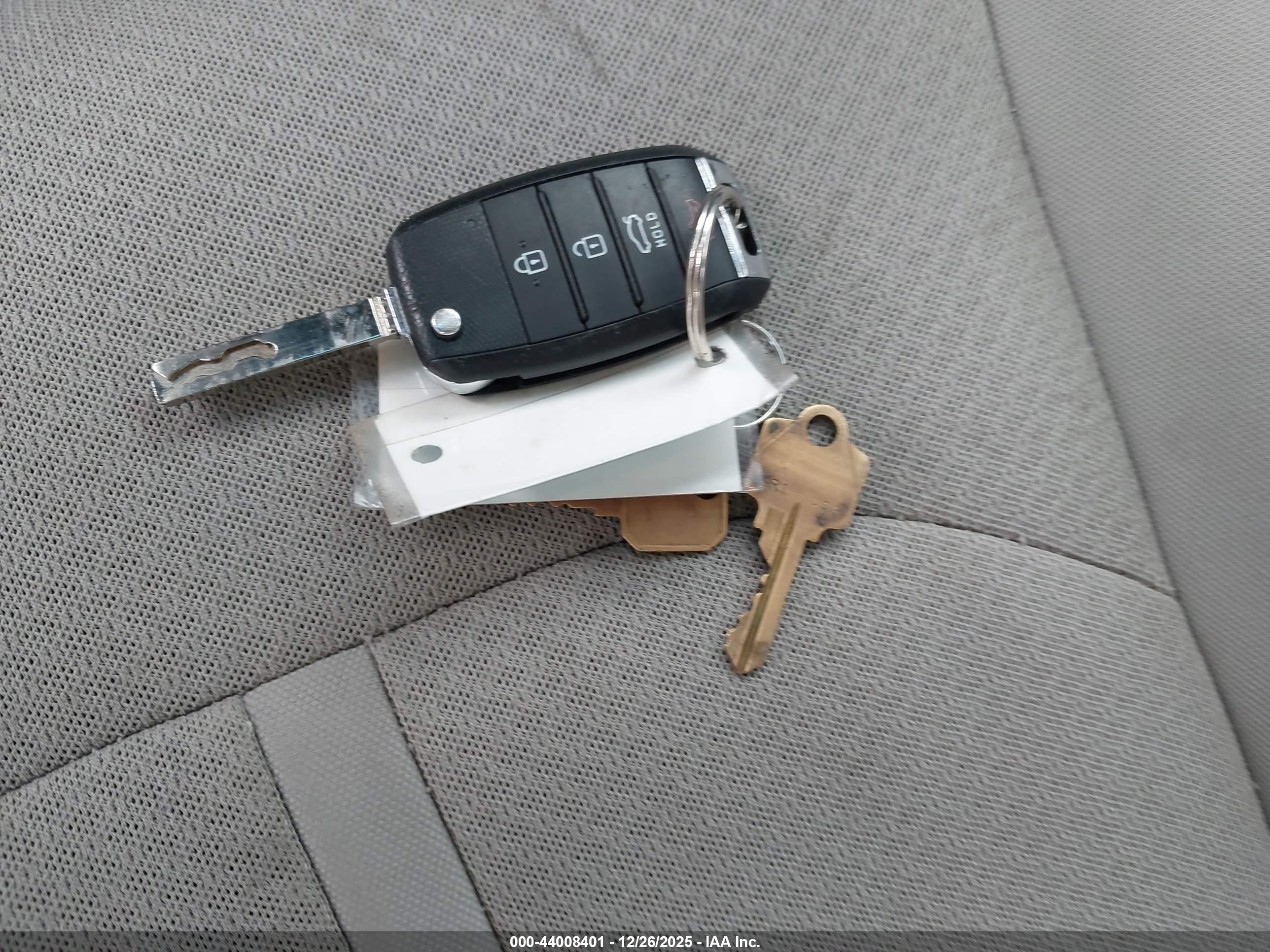 KIA OPTIMA image 11