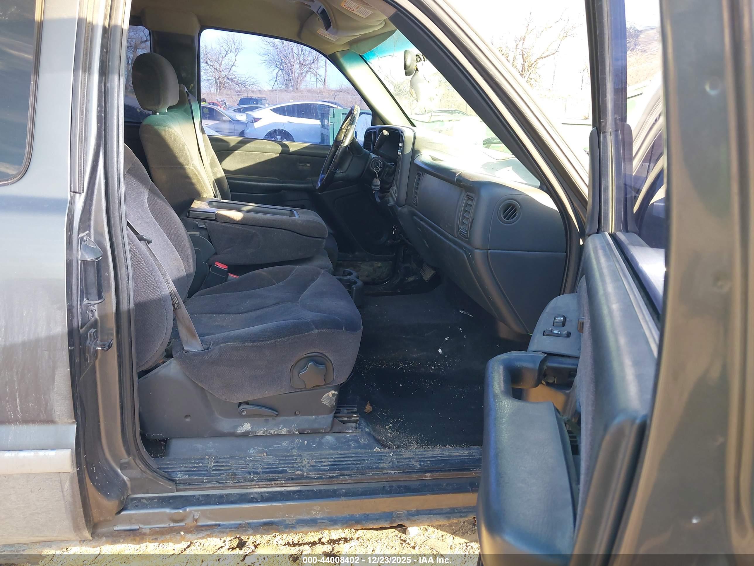 GMC SIERRA image 5