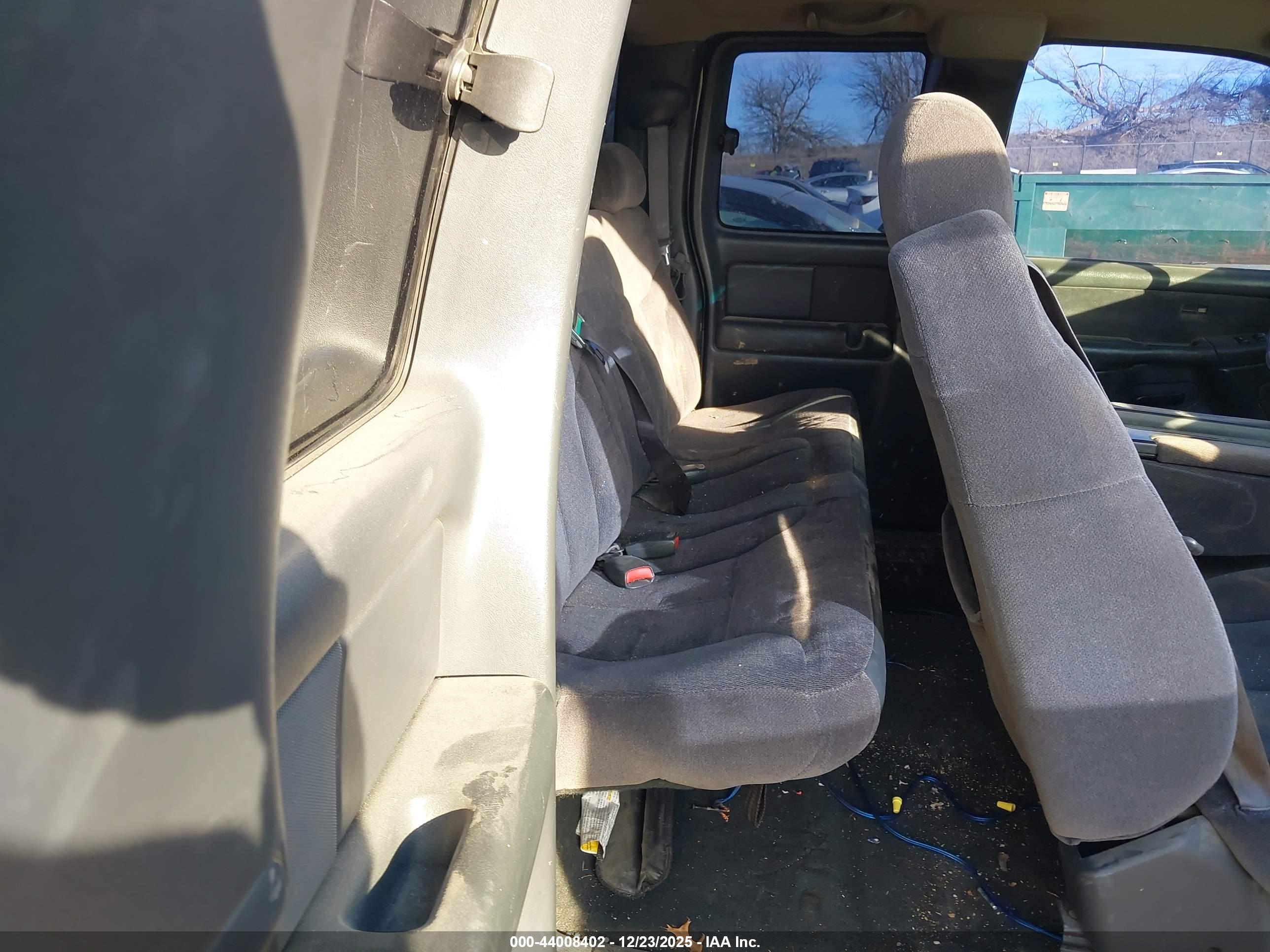 GMC SIERRA image 8