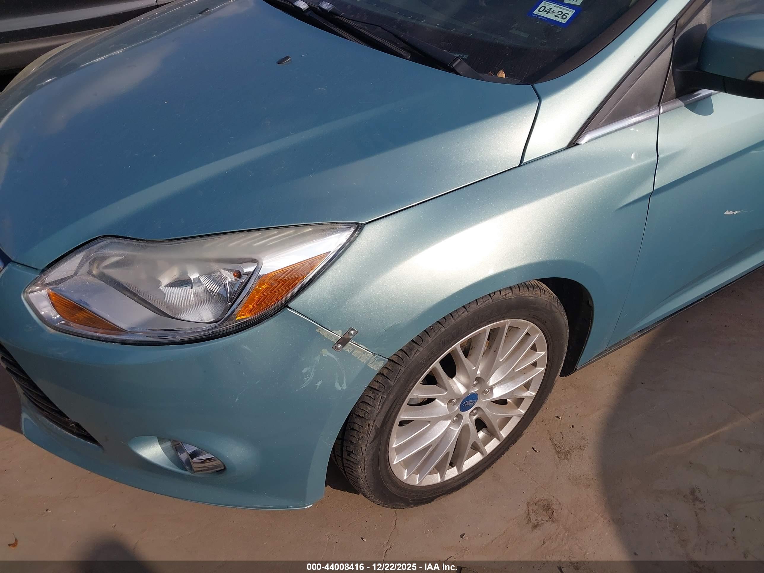 FORD FOCUS image 6