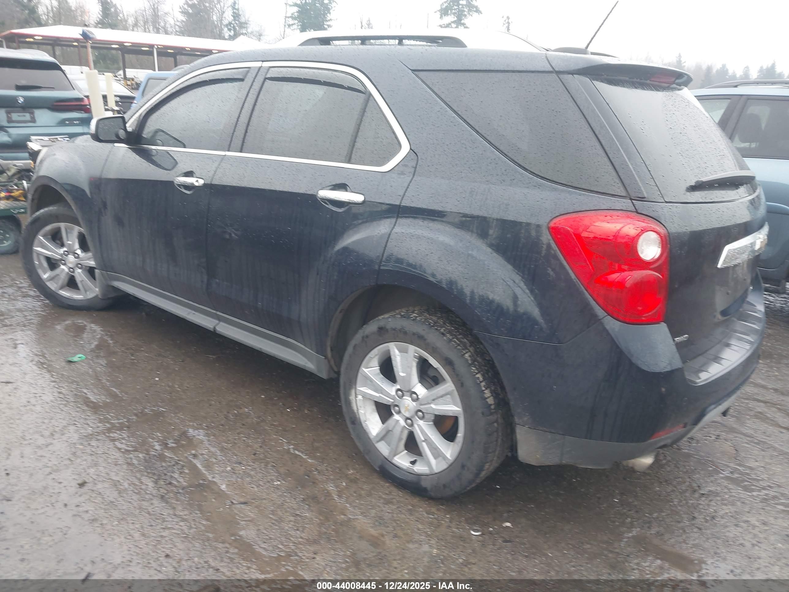 CHEVROLET EQUINOX image 3