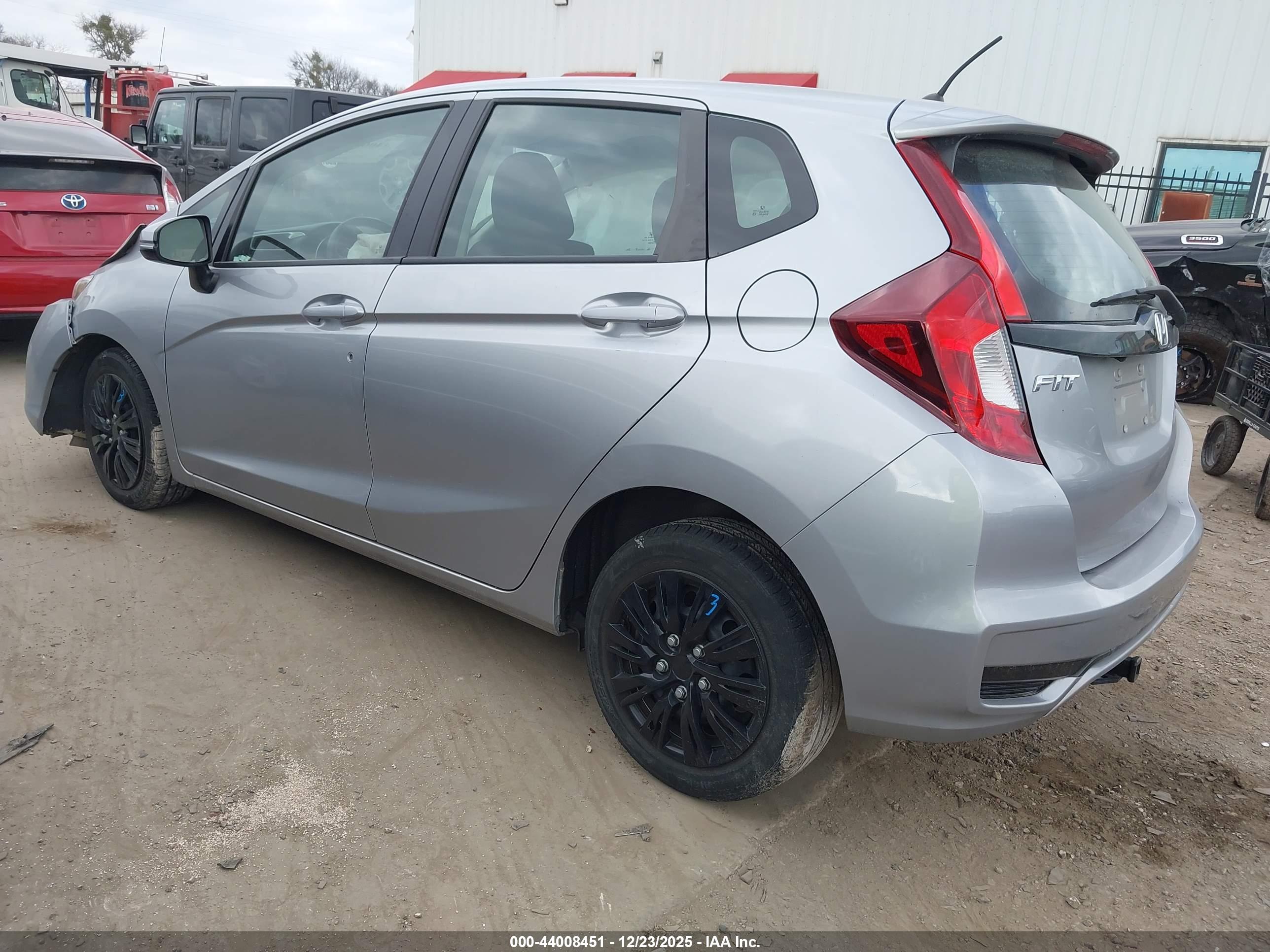HONDA FIT image 3