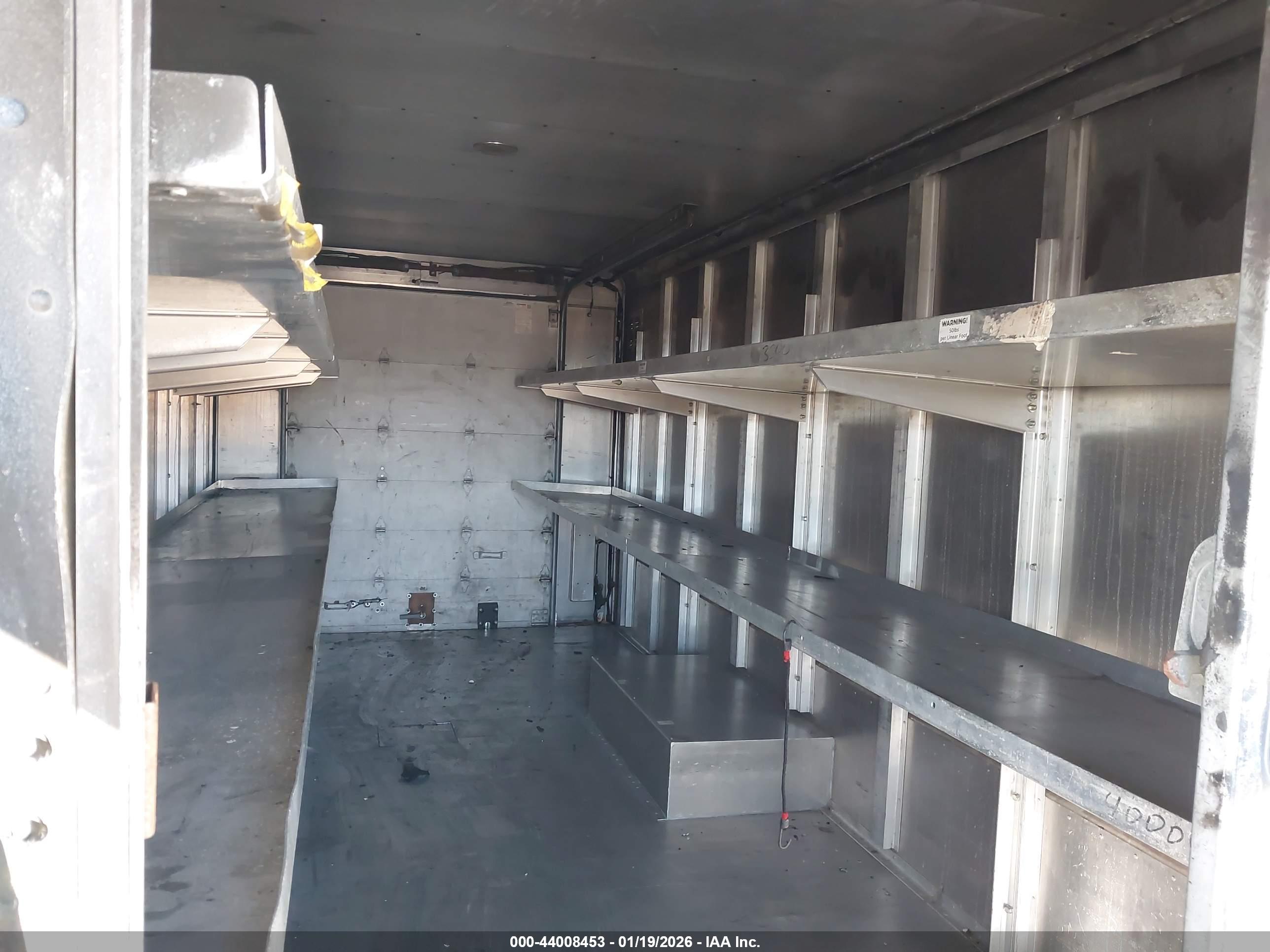 FORD E-350 image 8