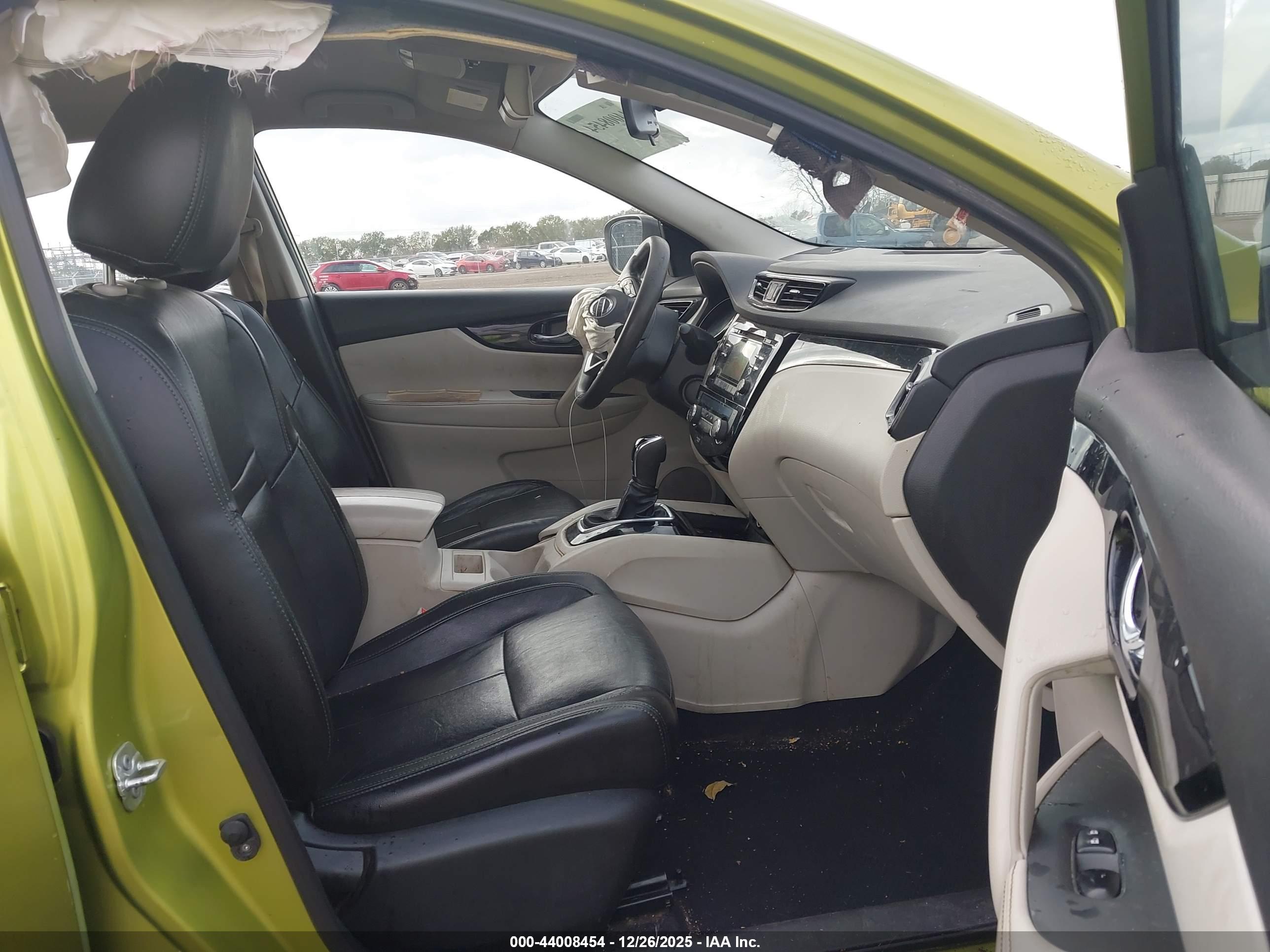 NISSAN ROGUE image 5