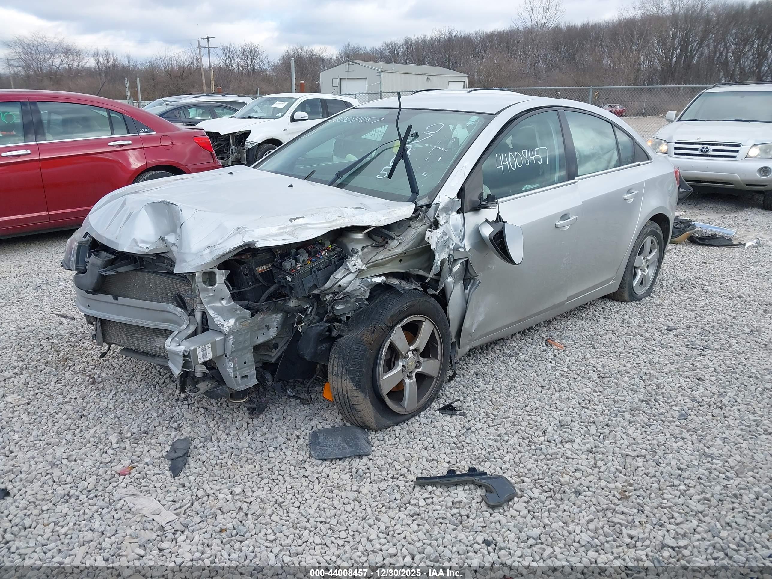 CHEVROLET CRUZE image 2