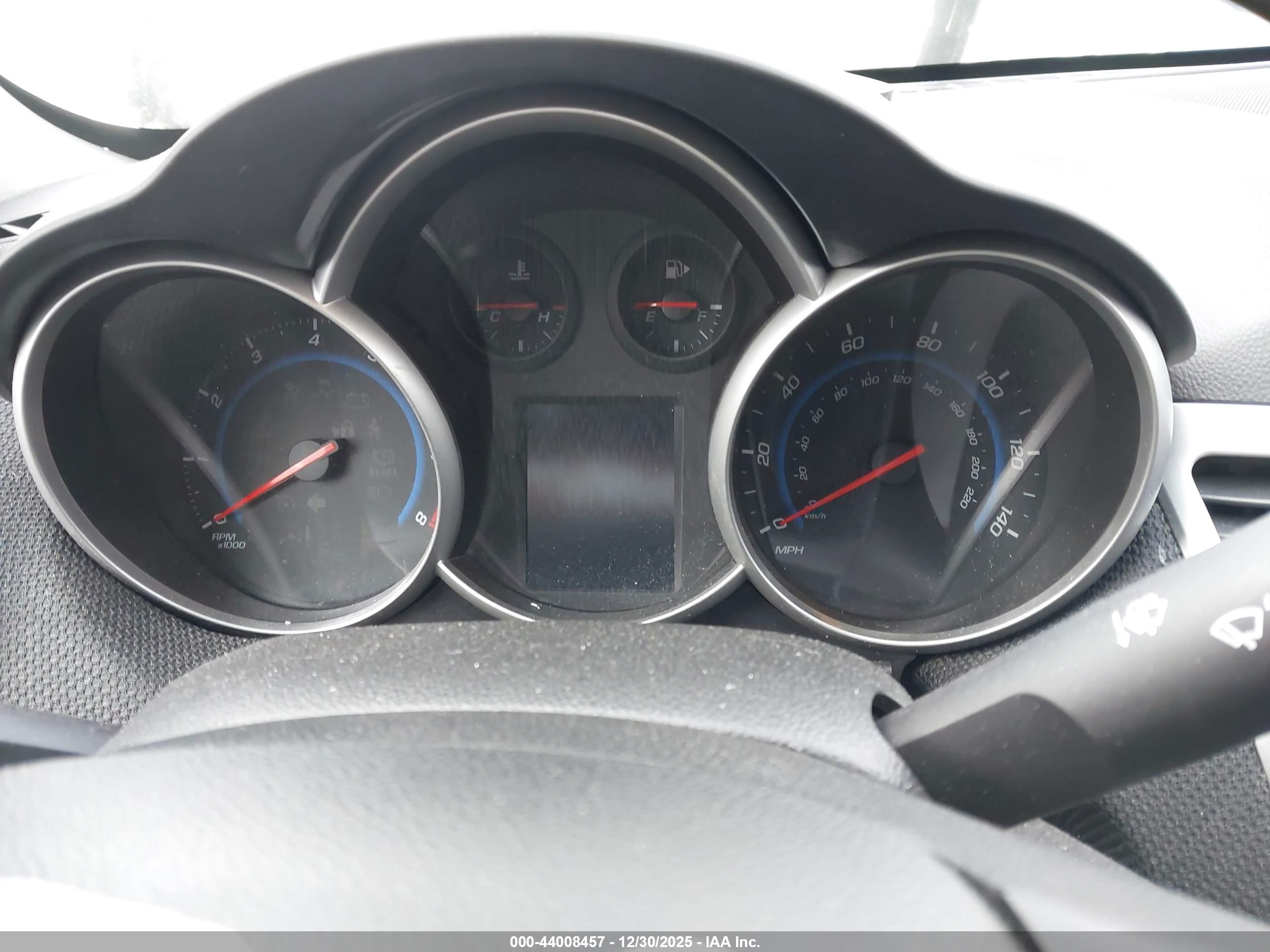 CHEVROLET CRUZE image 7