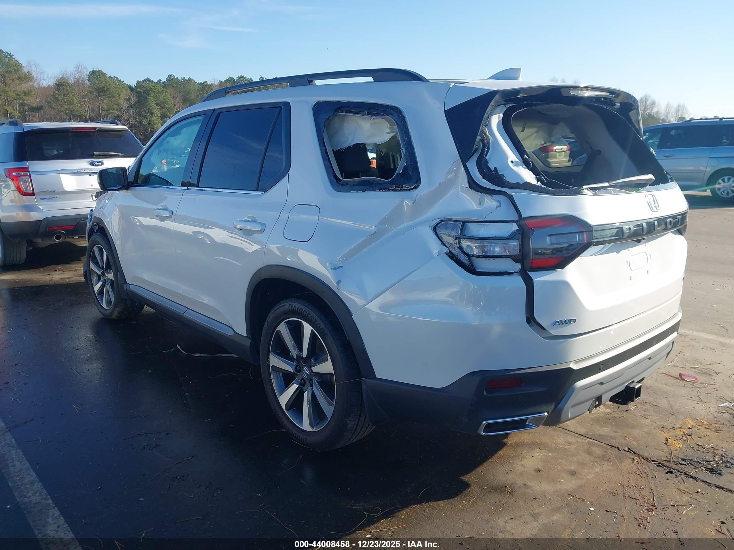 HONDA PILOT image 3