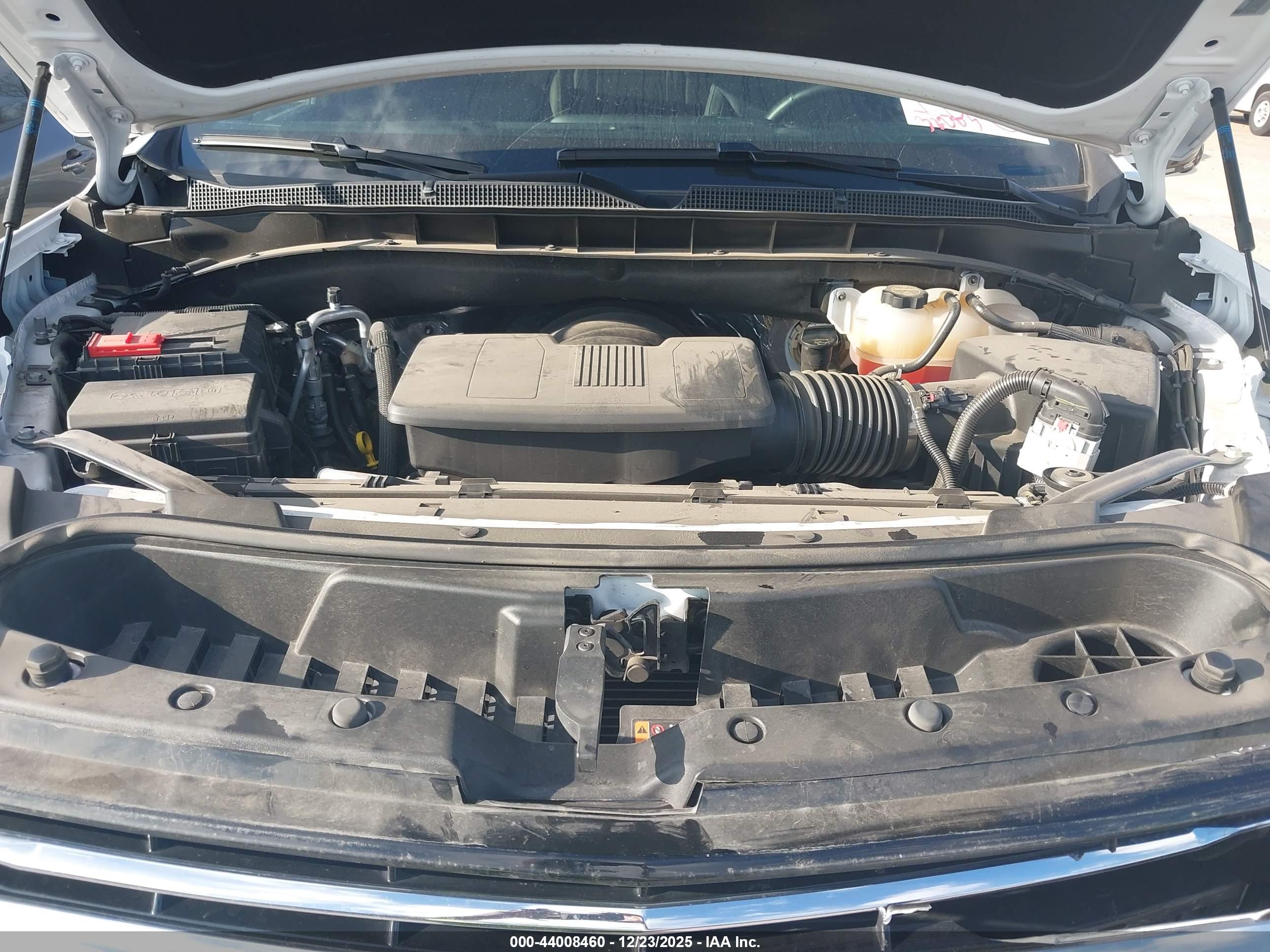 CHEVROLET TAHOE image 10