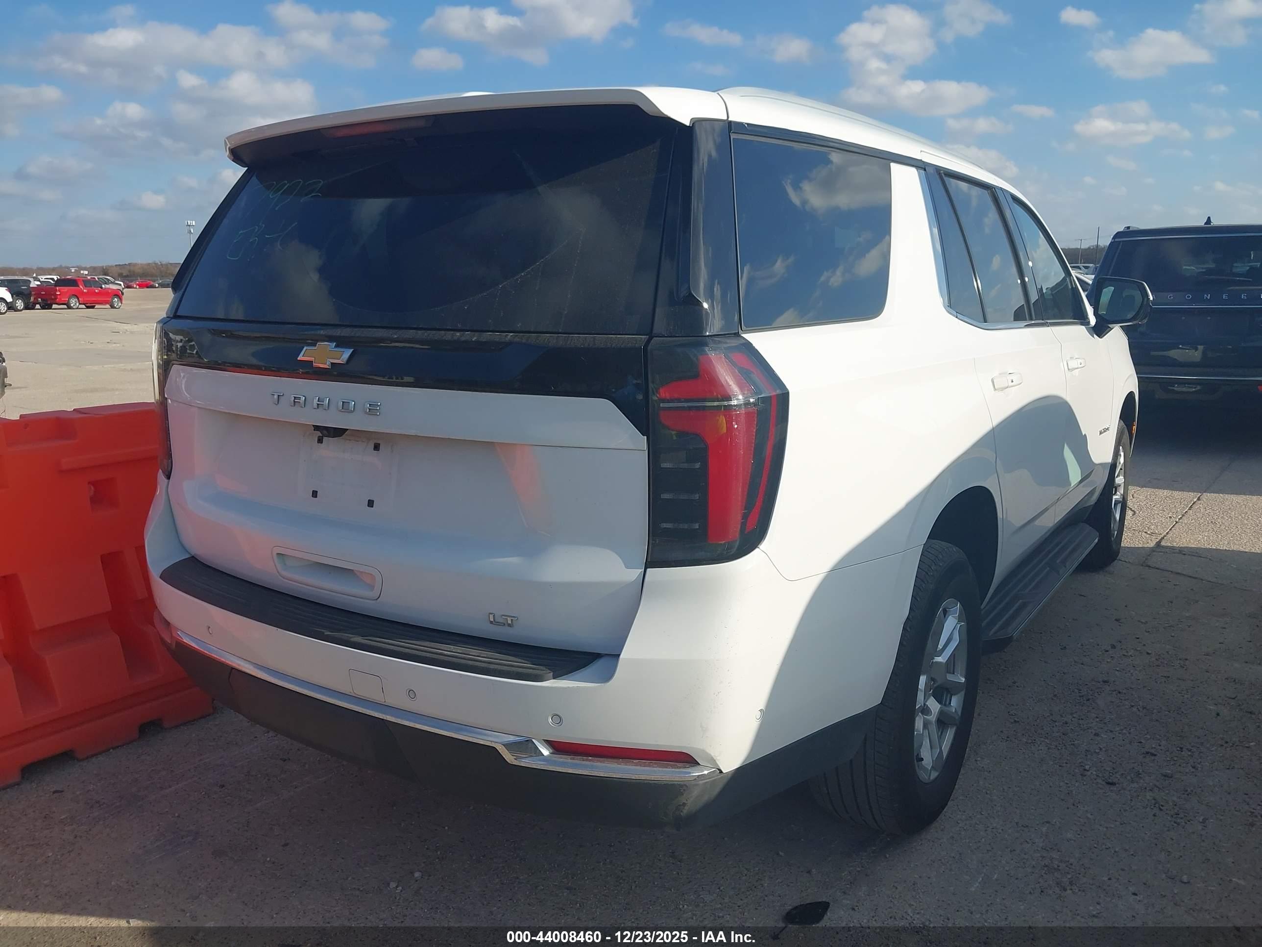 CHEVROLET TAHOE image 4