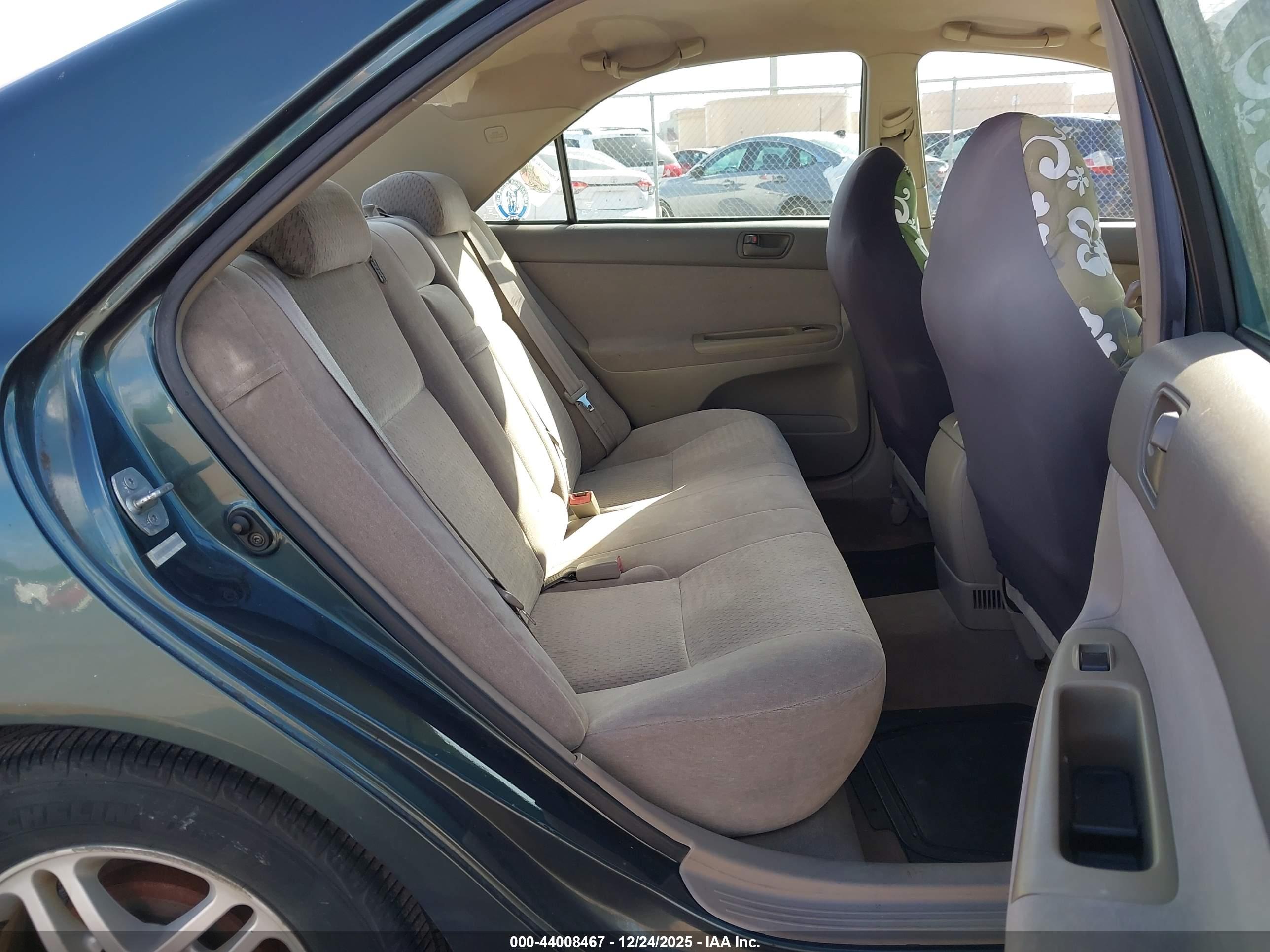 TOYOTA CAMRY image 8