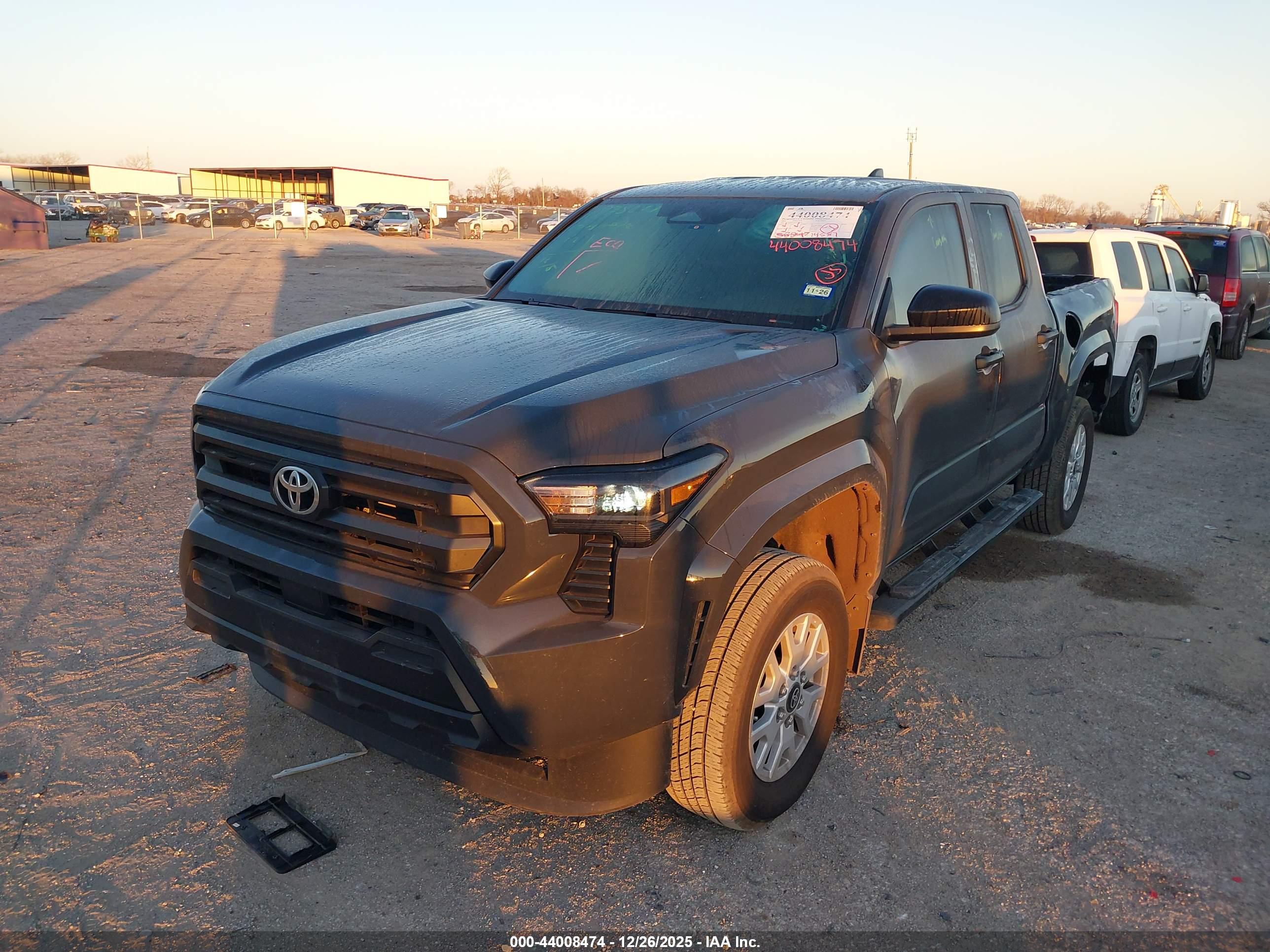 TOYOTA TACOMA image 2