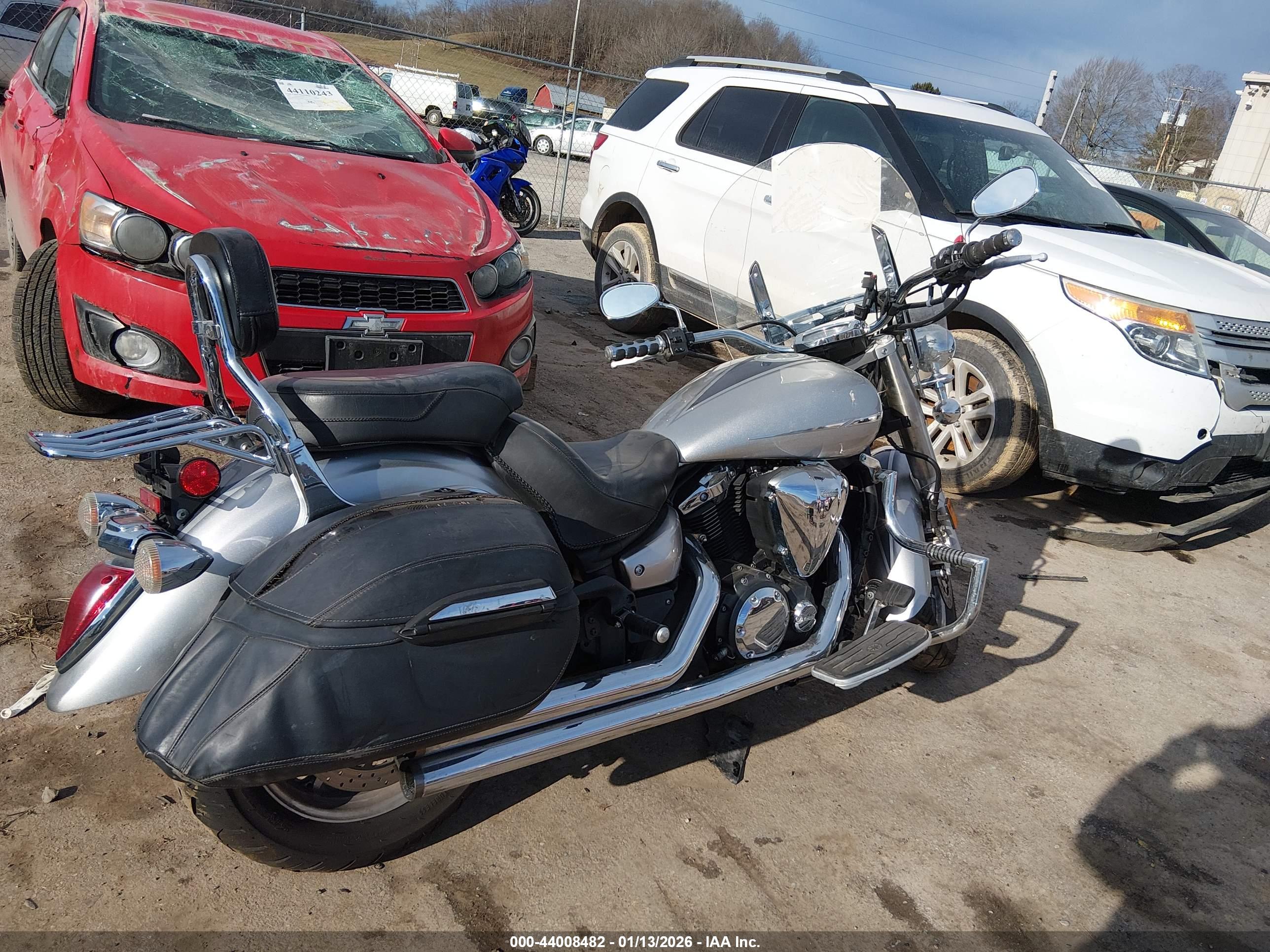 YAMAHA XVS1300 image 4